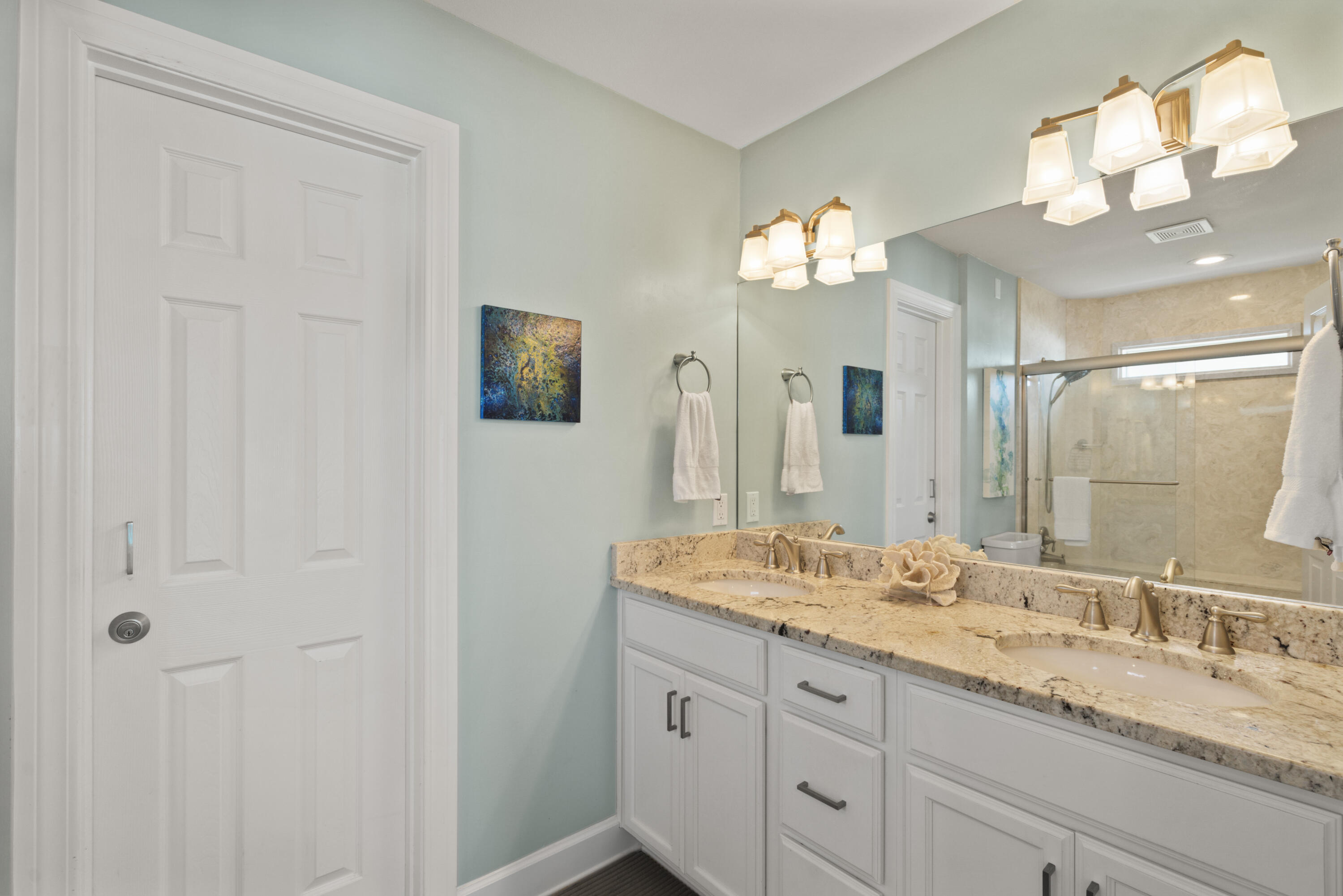 6015 W County Highway 30A, 203