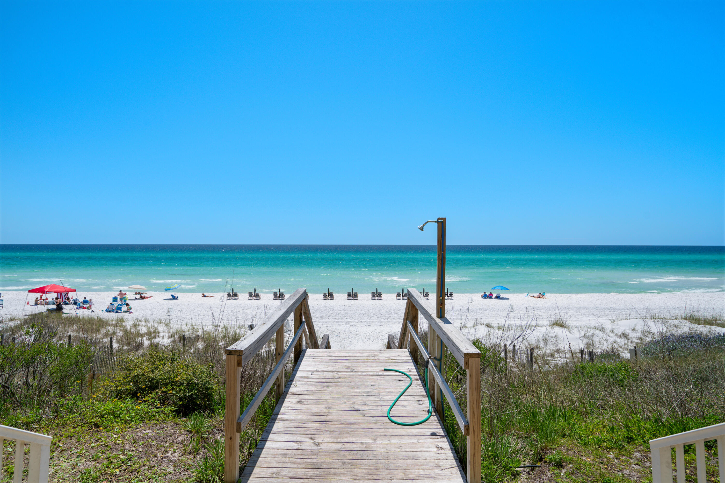 6015 W County Highway 30A, 203