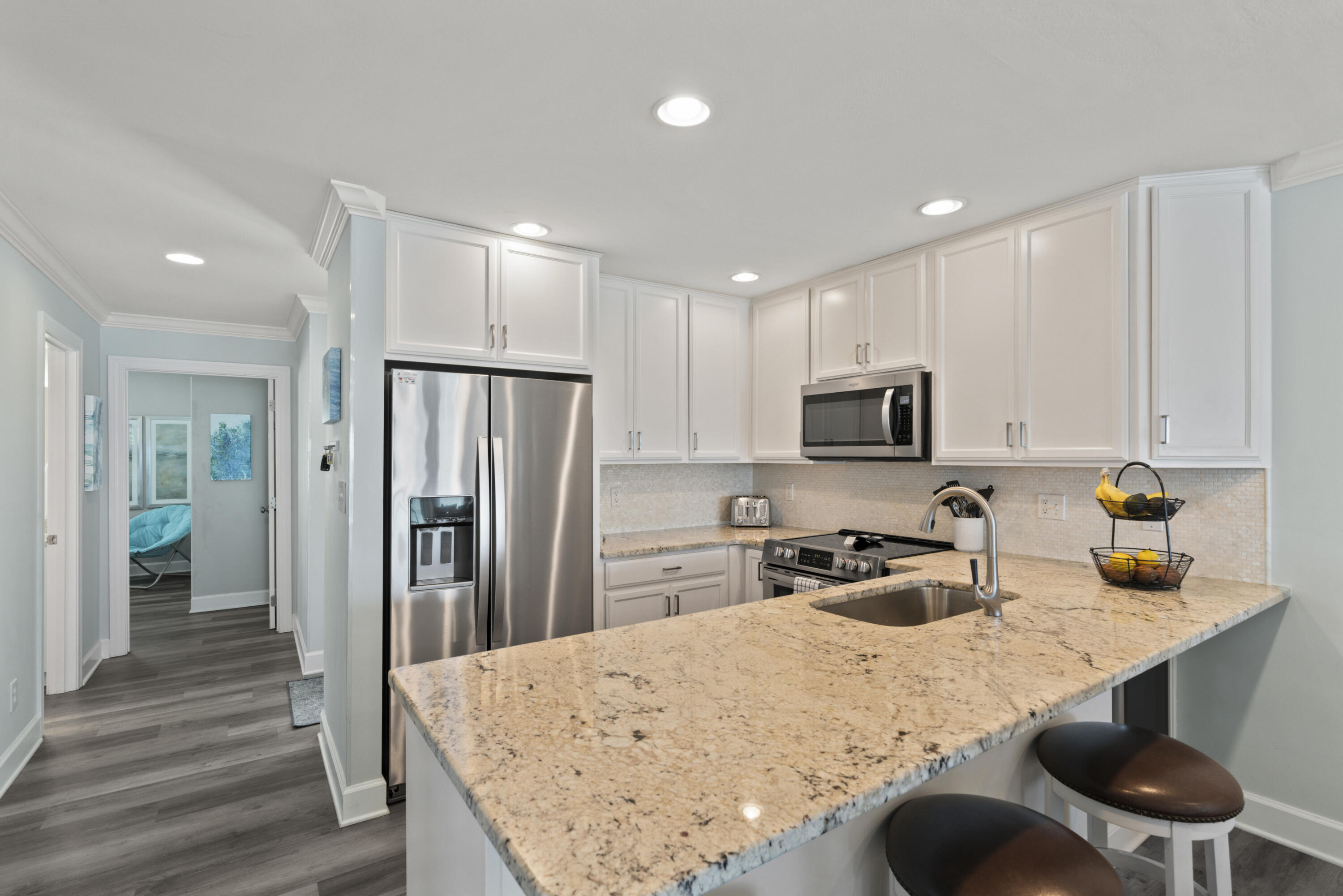 6015 W County Highway 30A, 203