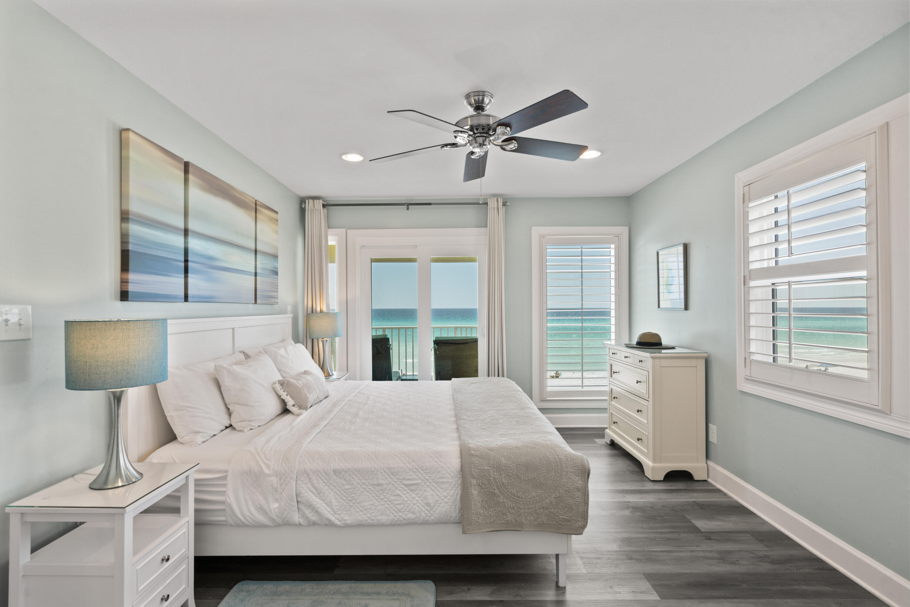 6015 W County Highway 30A, 203