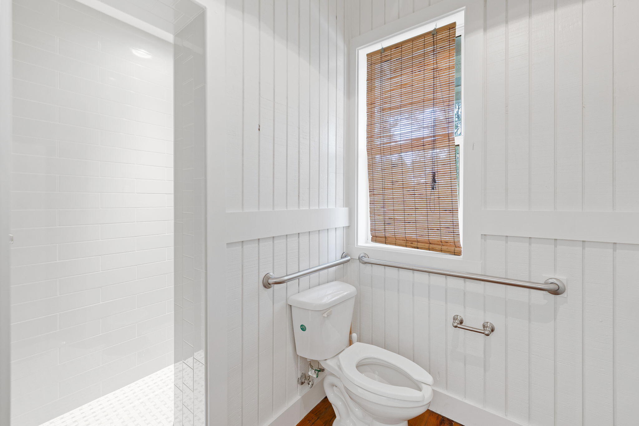 1394 S Co Hwy 283, 6