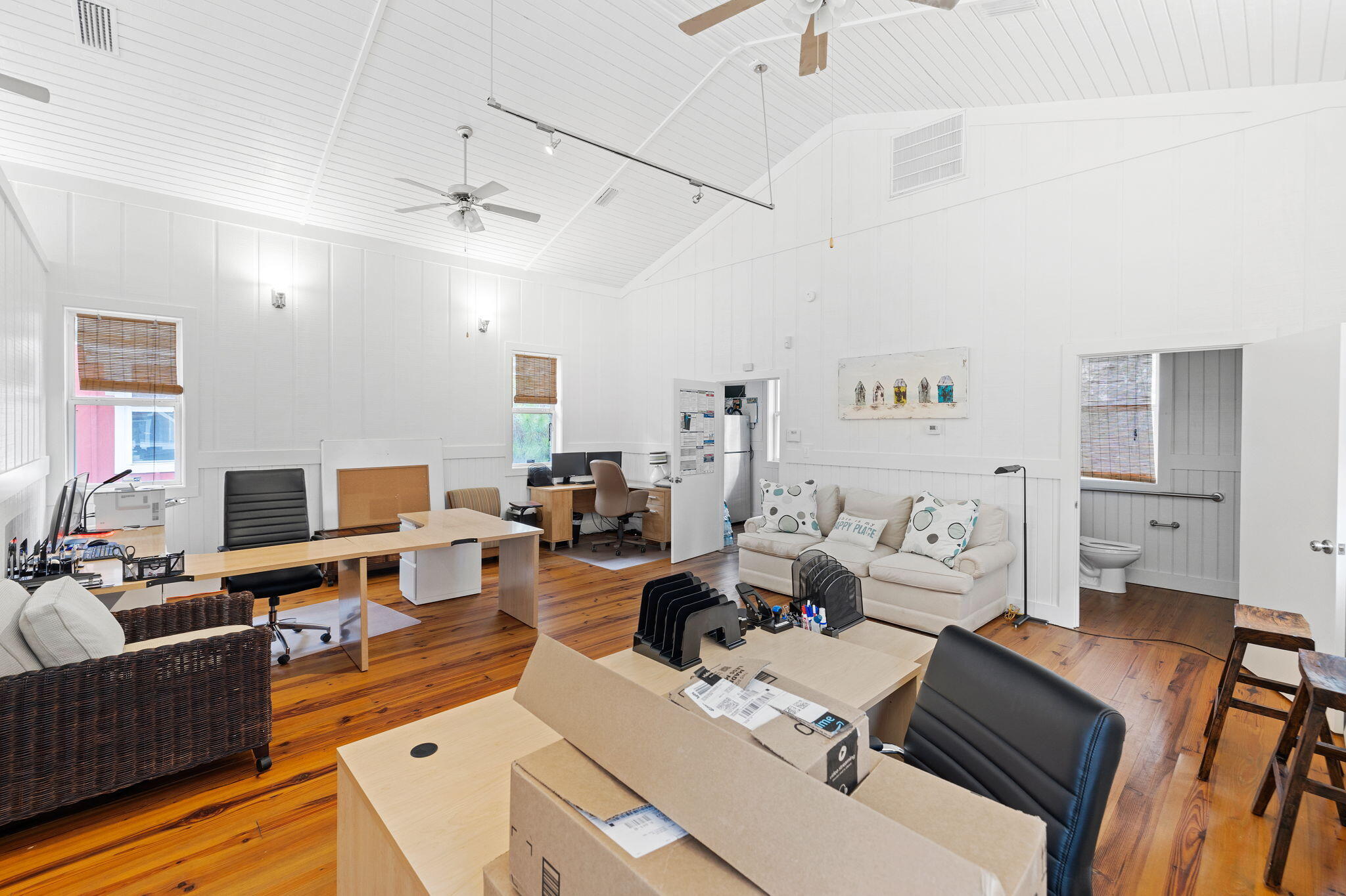 1394 S Co Hwy 283, 6