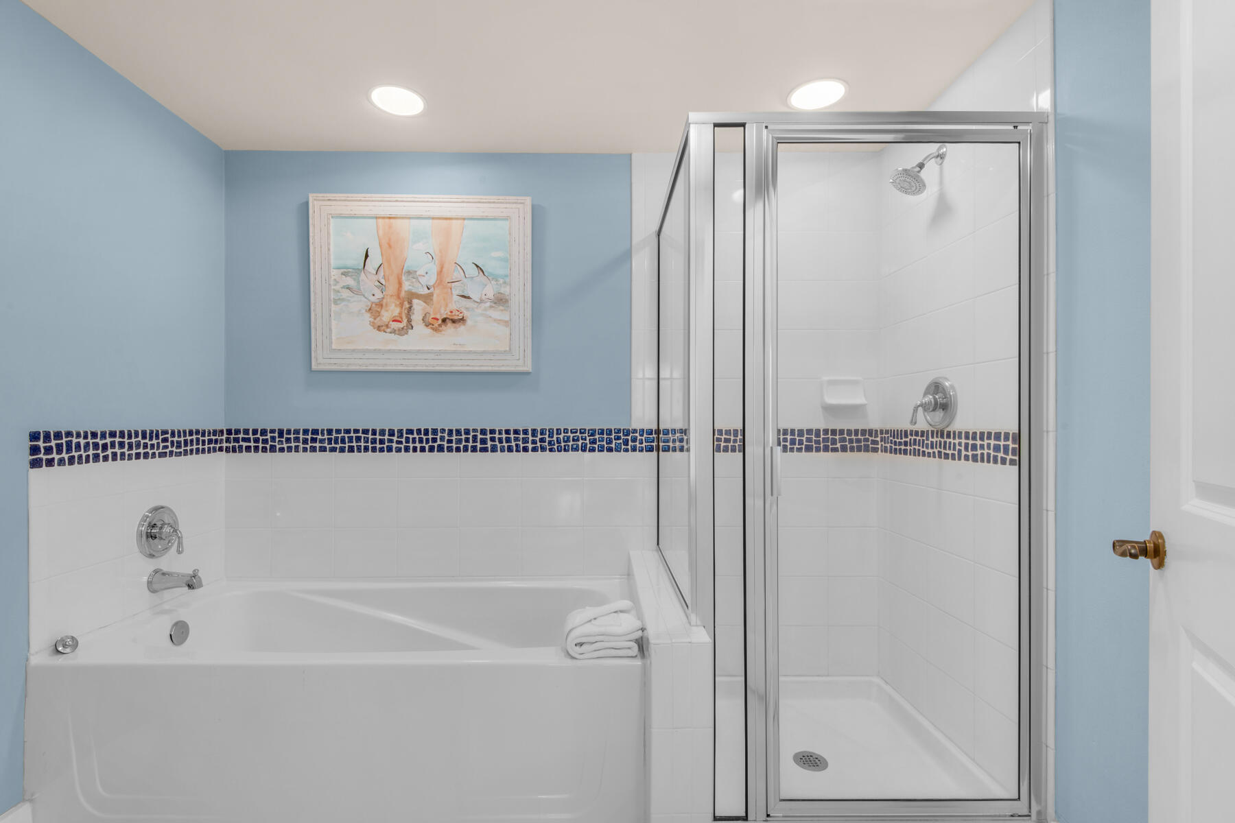 9100 Baytowne Wharf Boulevard, 270/272