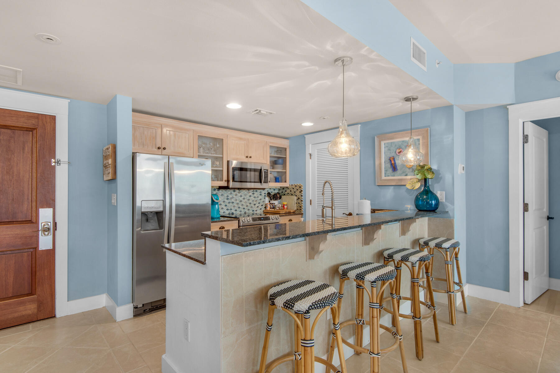 9100 Baytowne Wharf Boulevard, 270/272