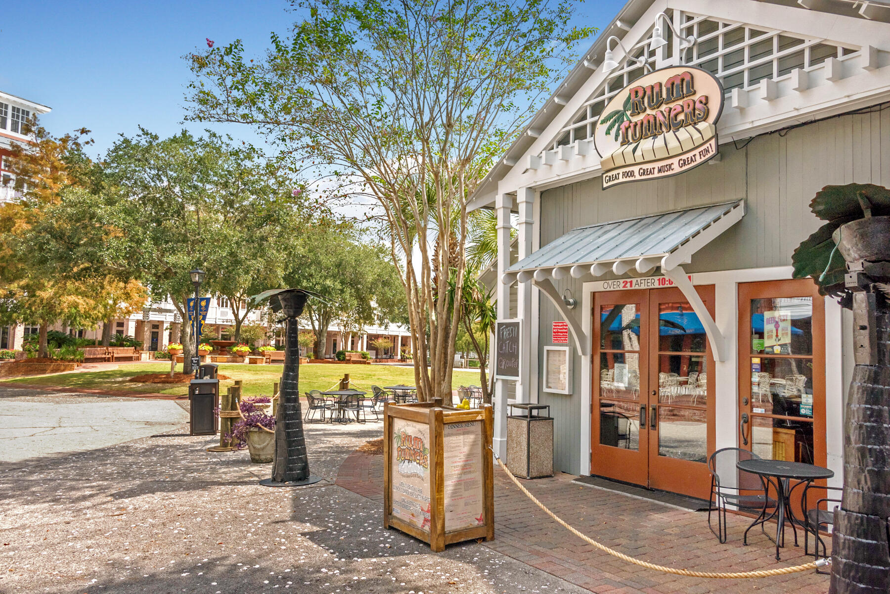 9100 Baytowne Wharf Boulevard, 270/272