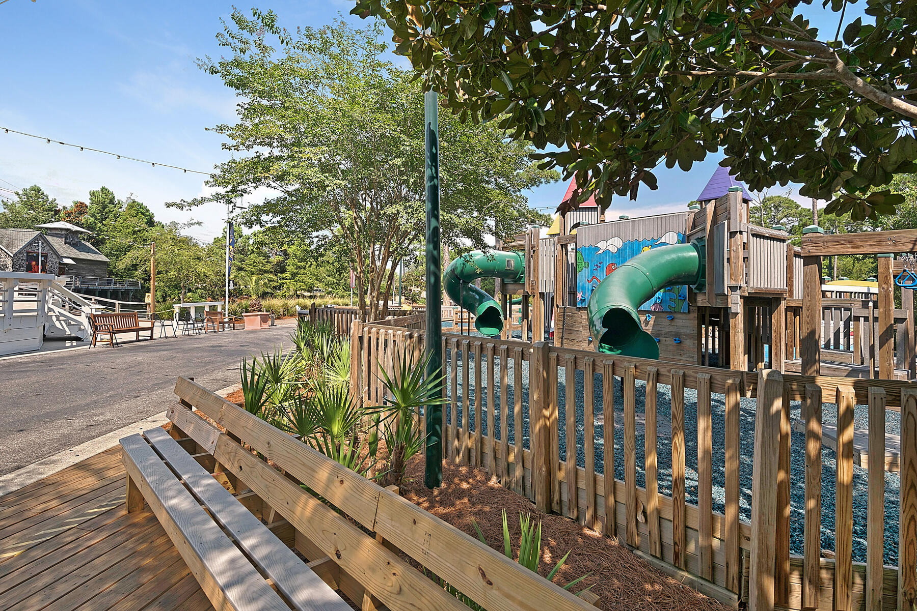 9100 Baytowne Wharf Boulevard, 270/272