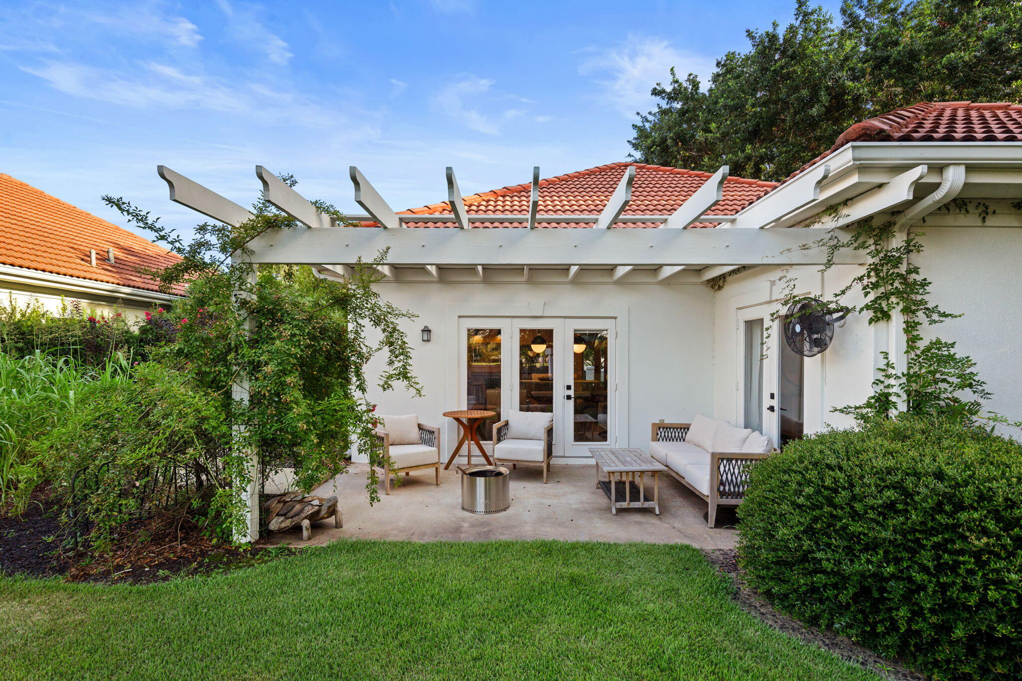 8012 Legend Creek Drive