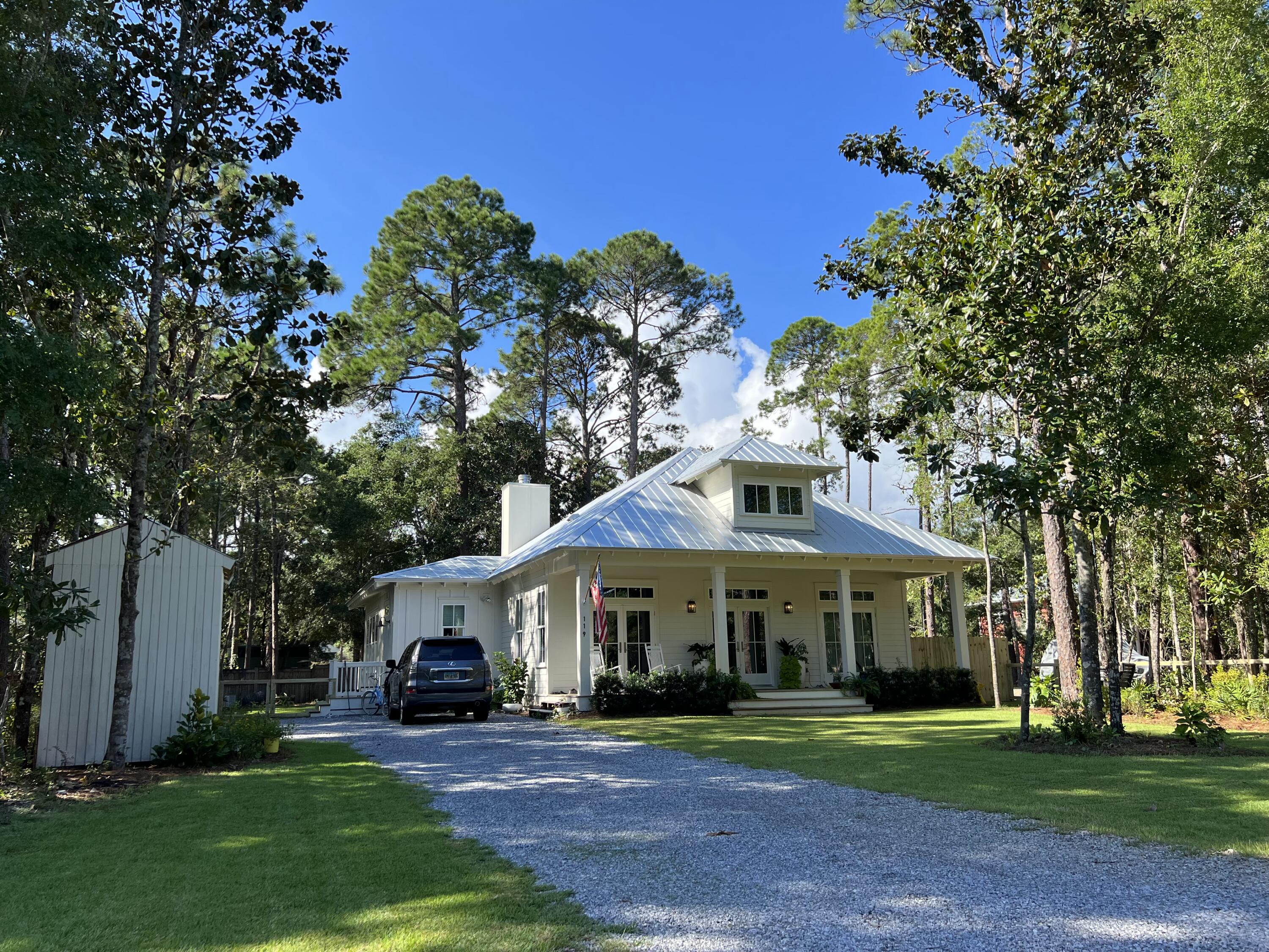 119 W mitchell Avenue