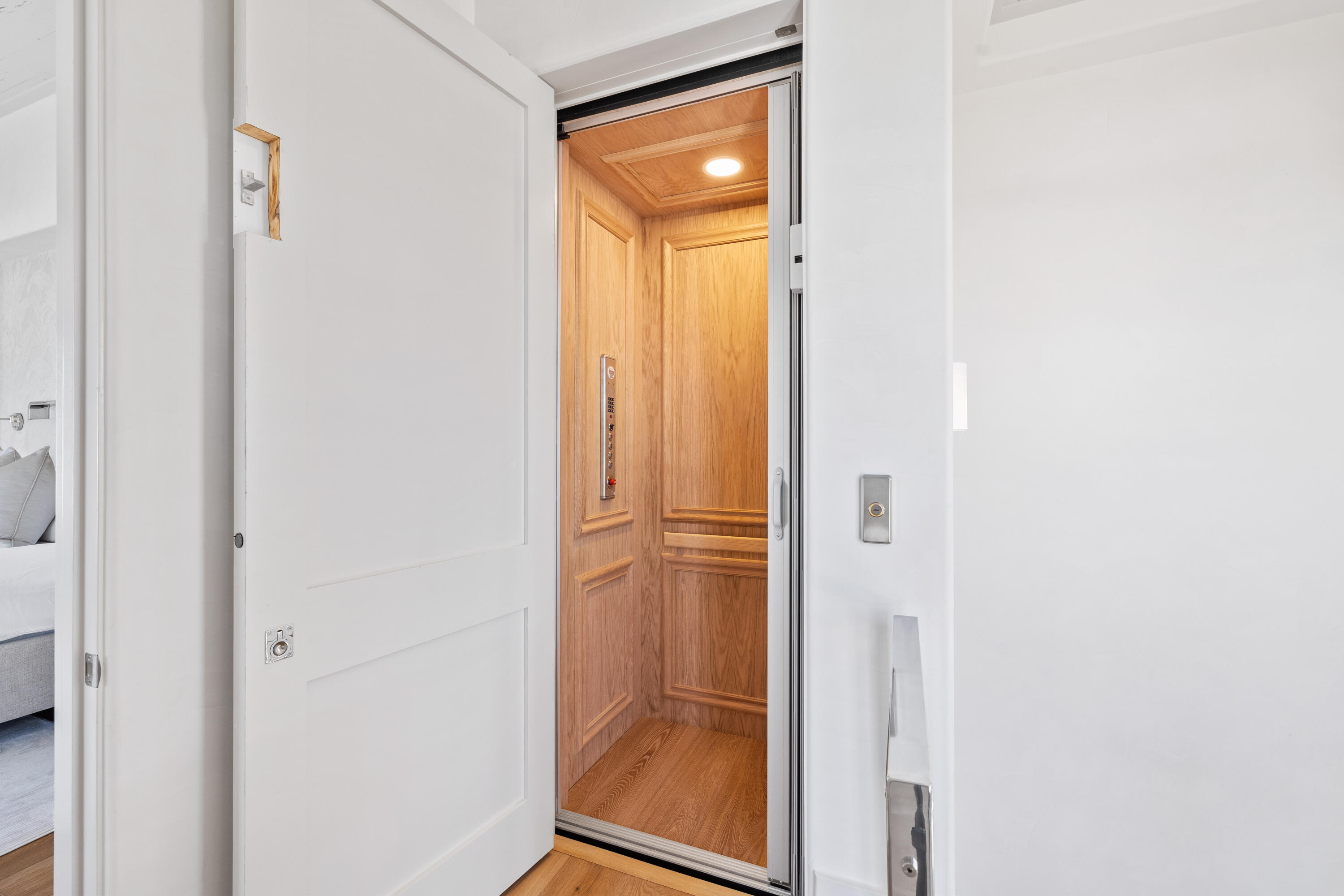 208 Sand Oaks Circle