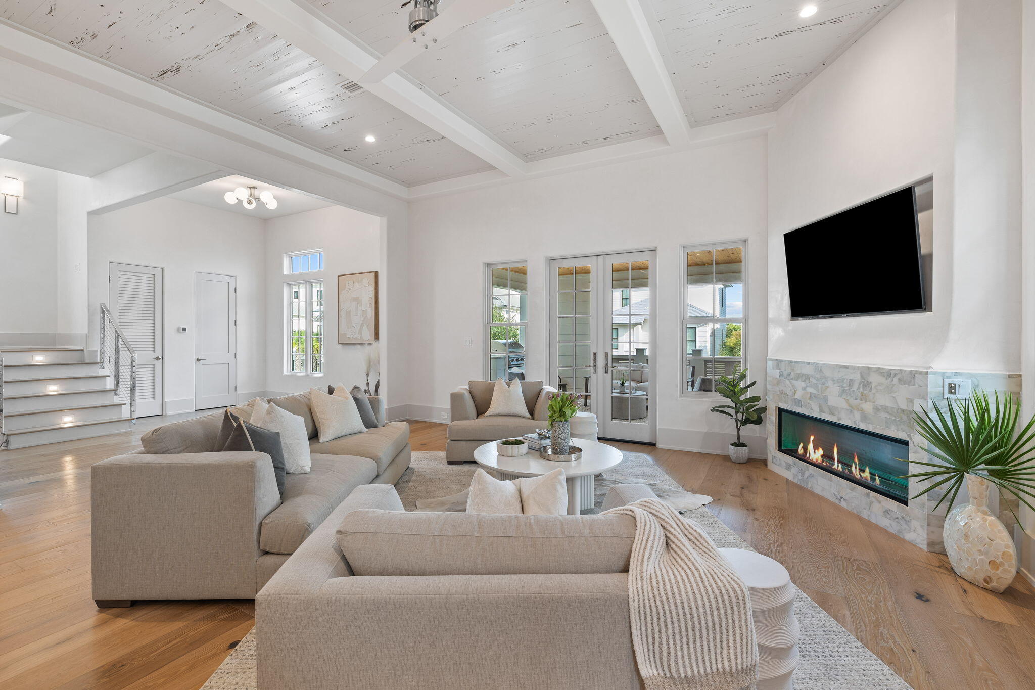 208 Sand Oaks Circle