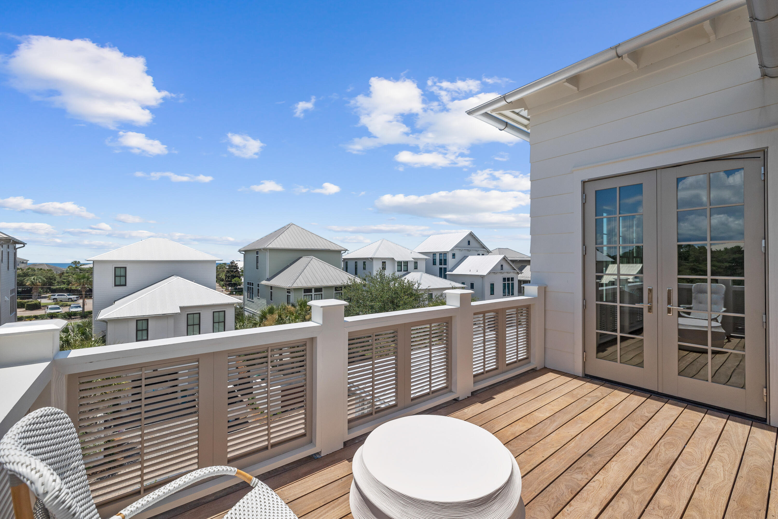 208 Sand Oaks Circle