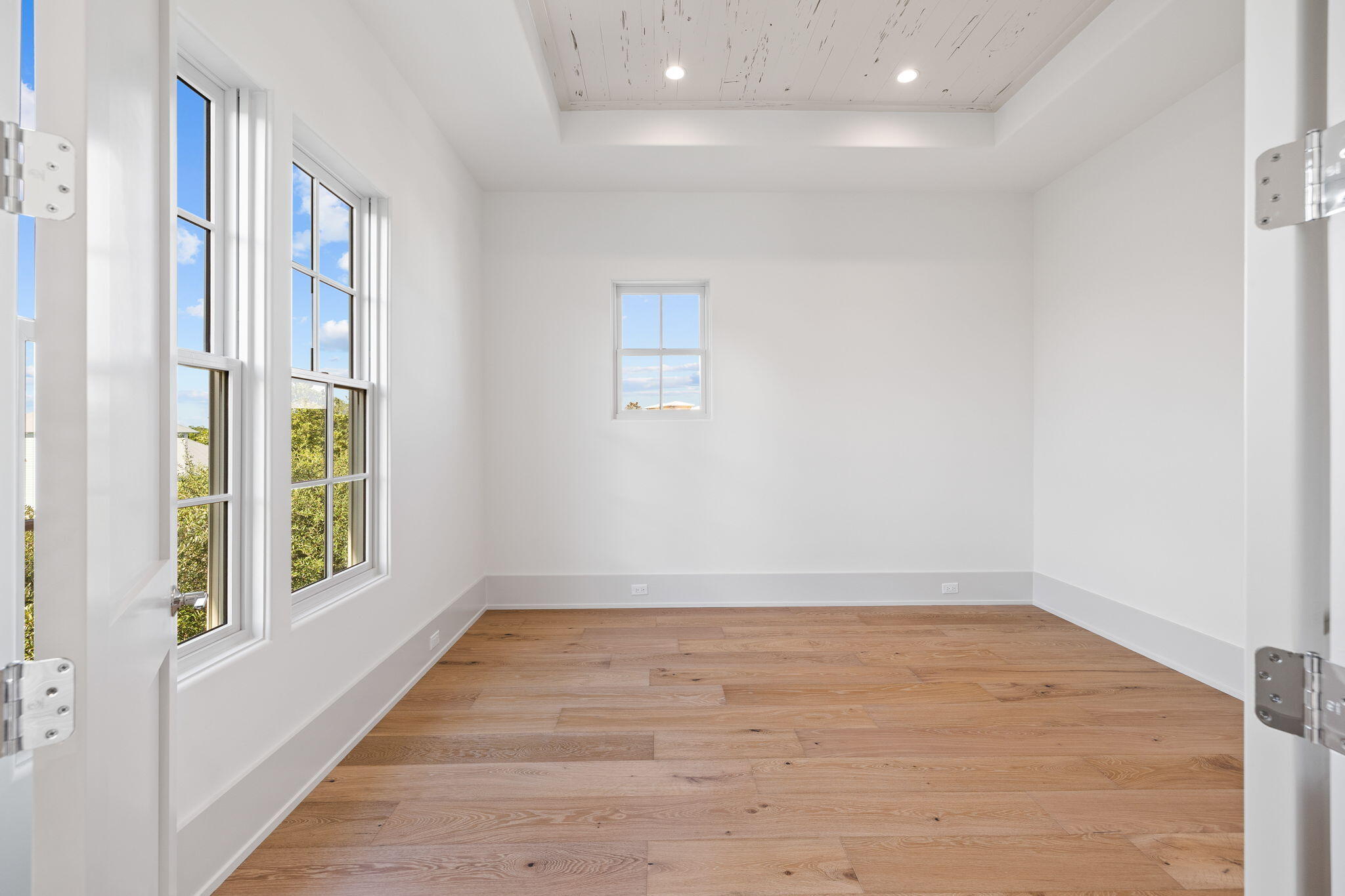 208 Sand Oaks Circle