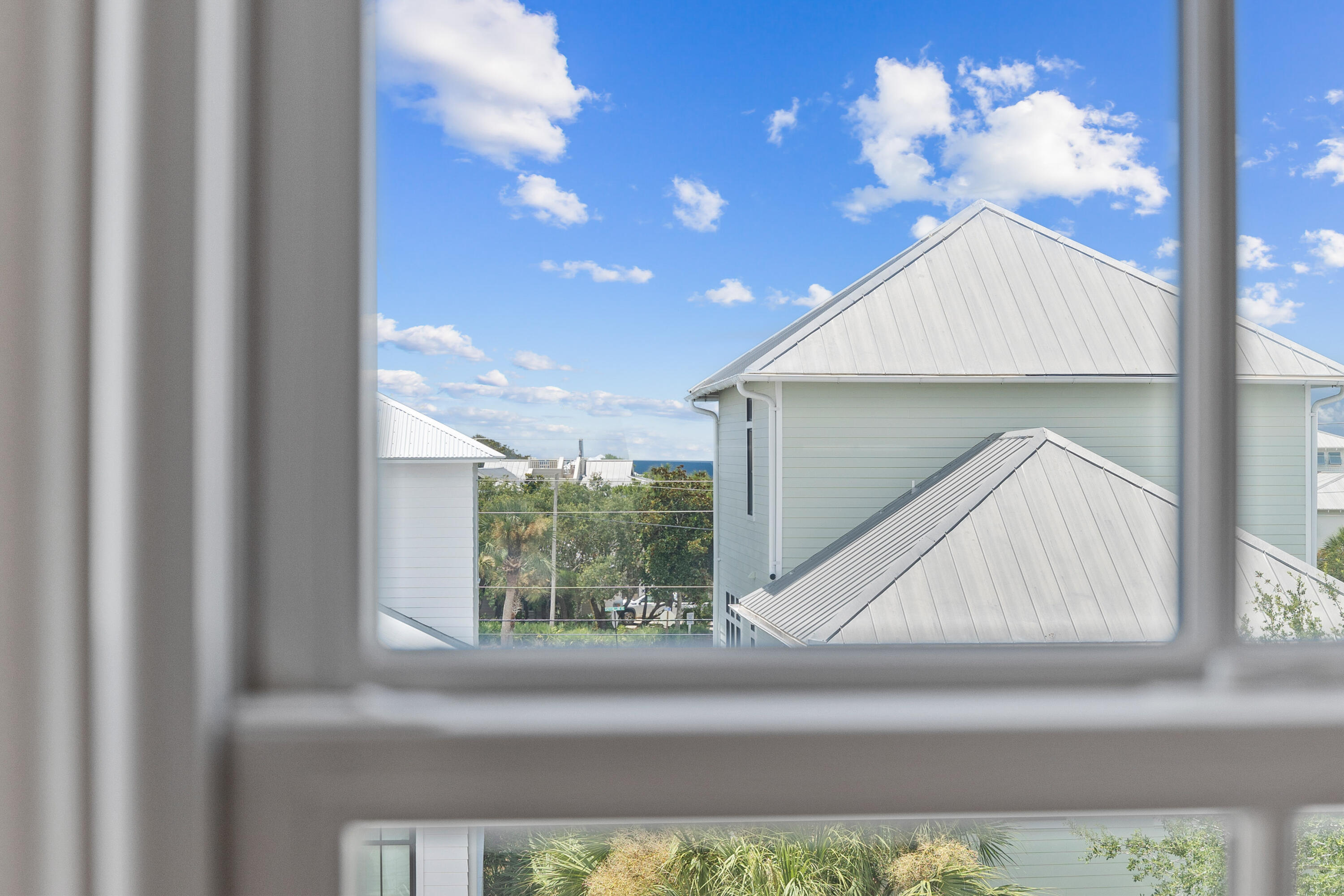 208 Sand Oaks Circle