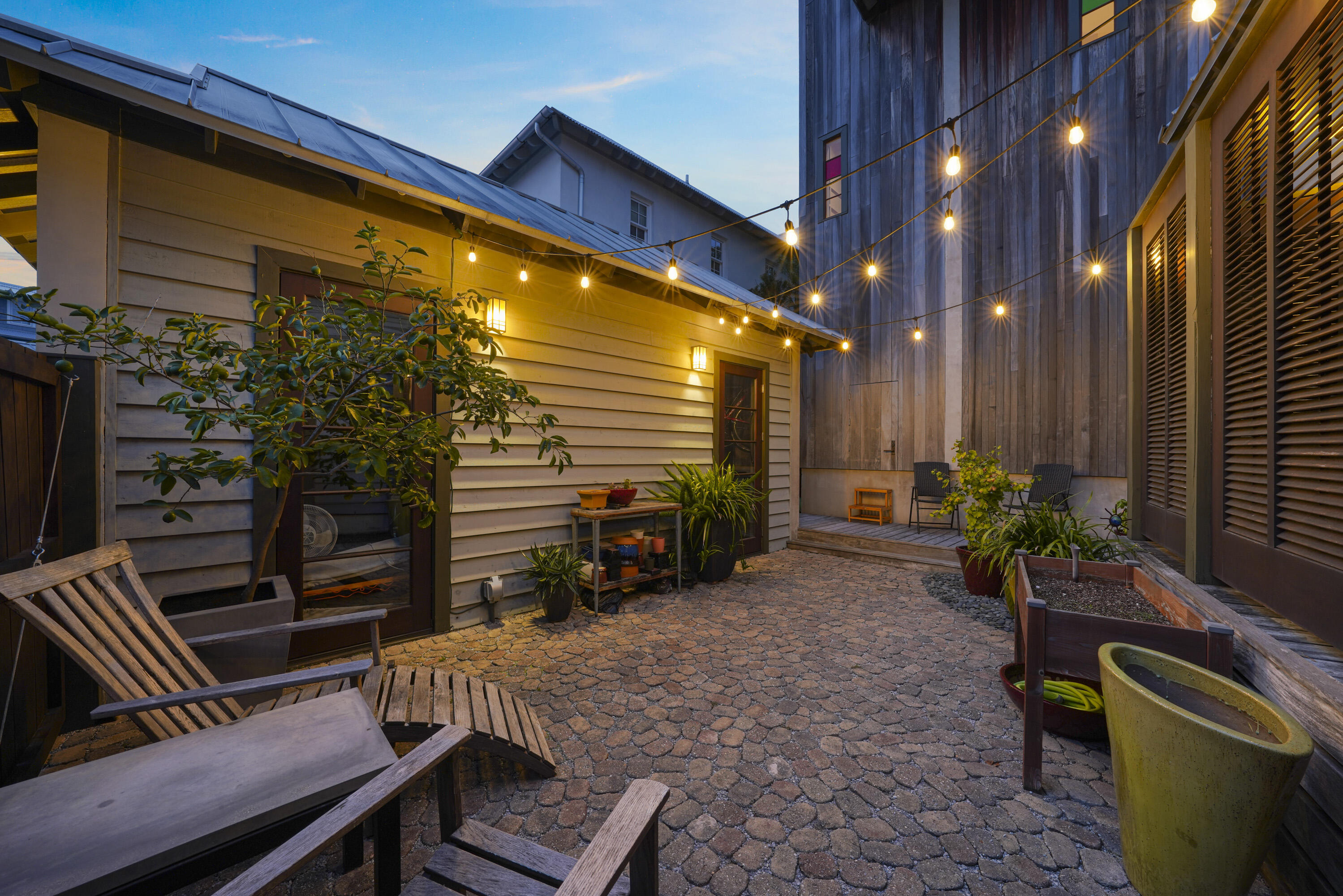 89 Georgetown Avenue