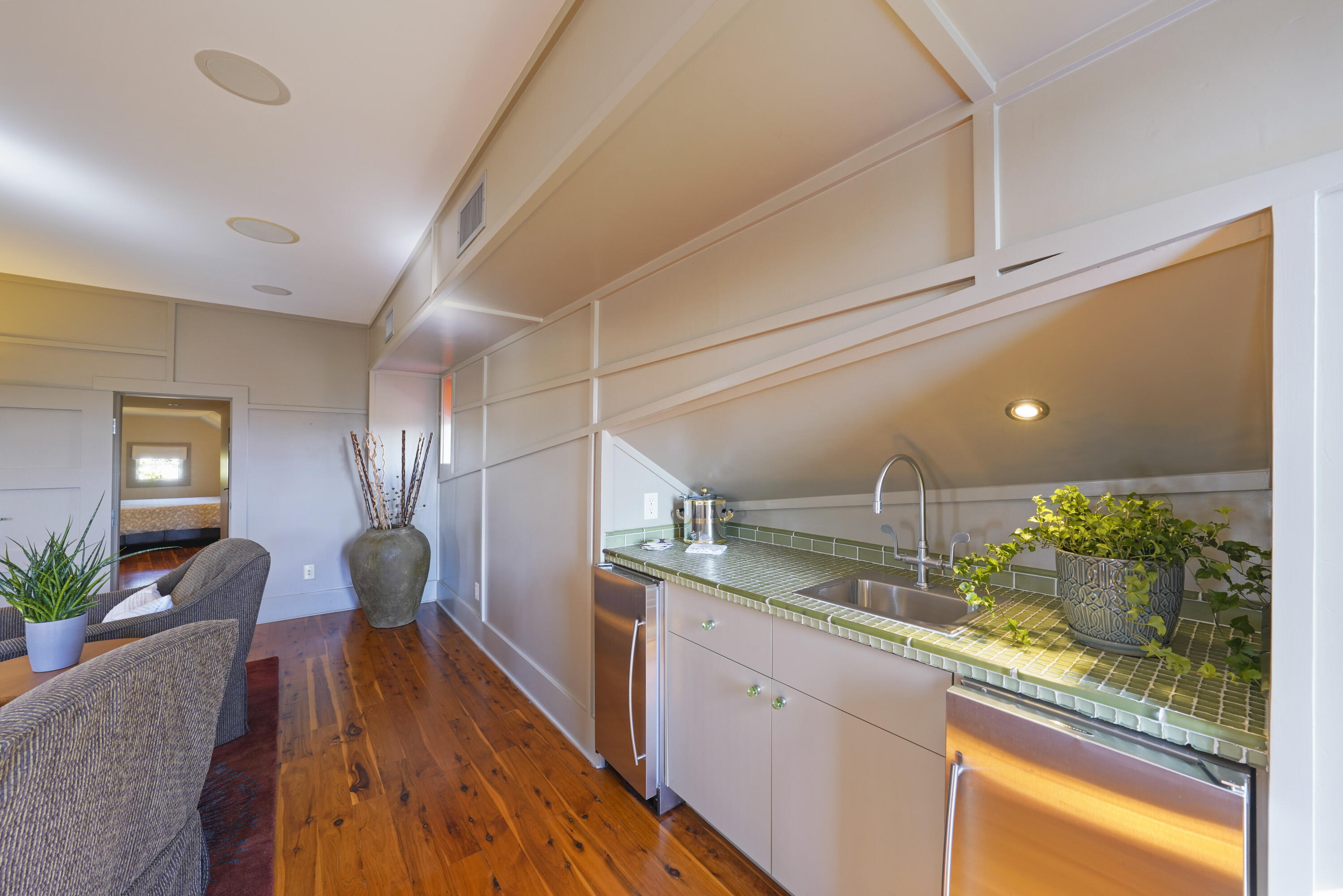 89 Georgetown Avenue