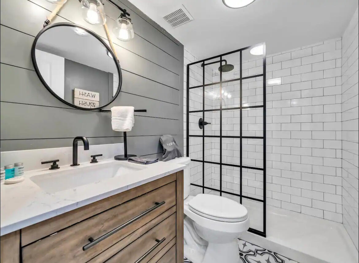 736 Sandpiper Drive, 10525