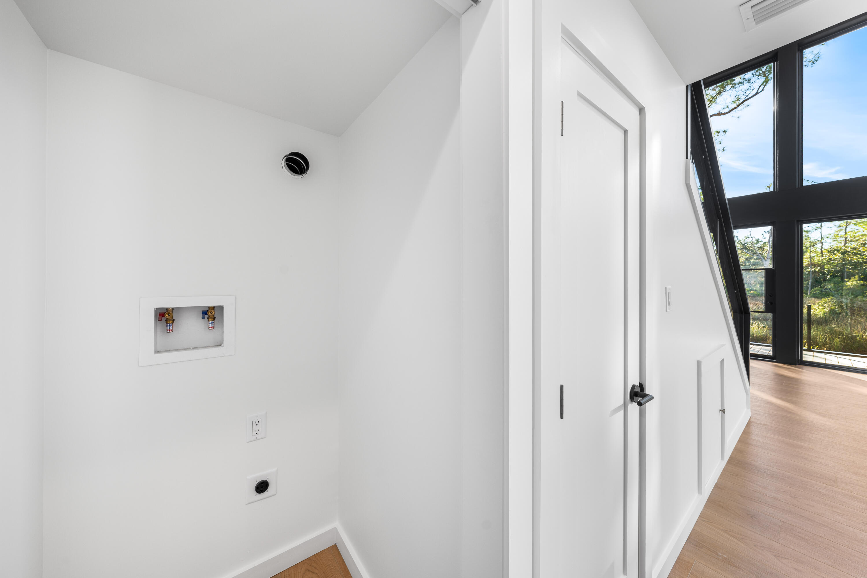 1305 N County Highway 393 N