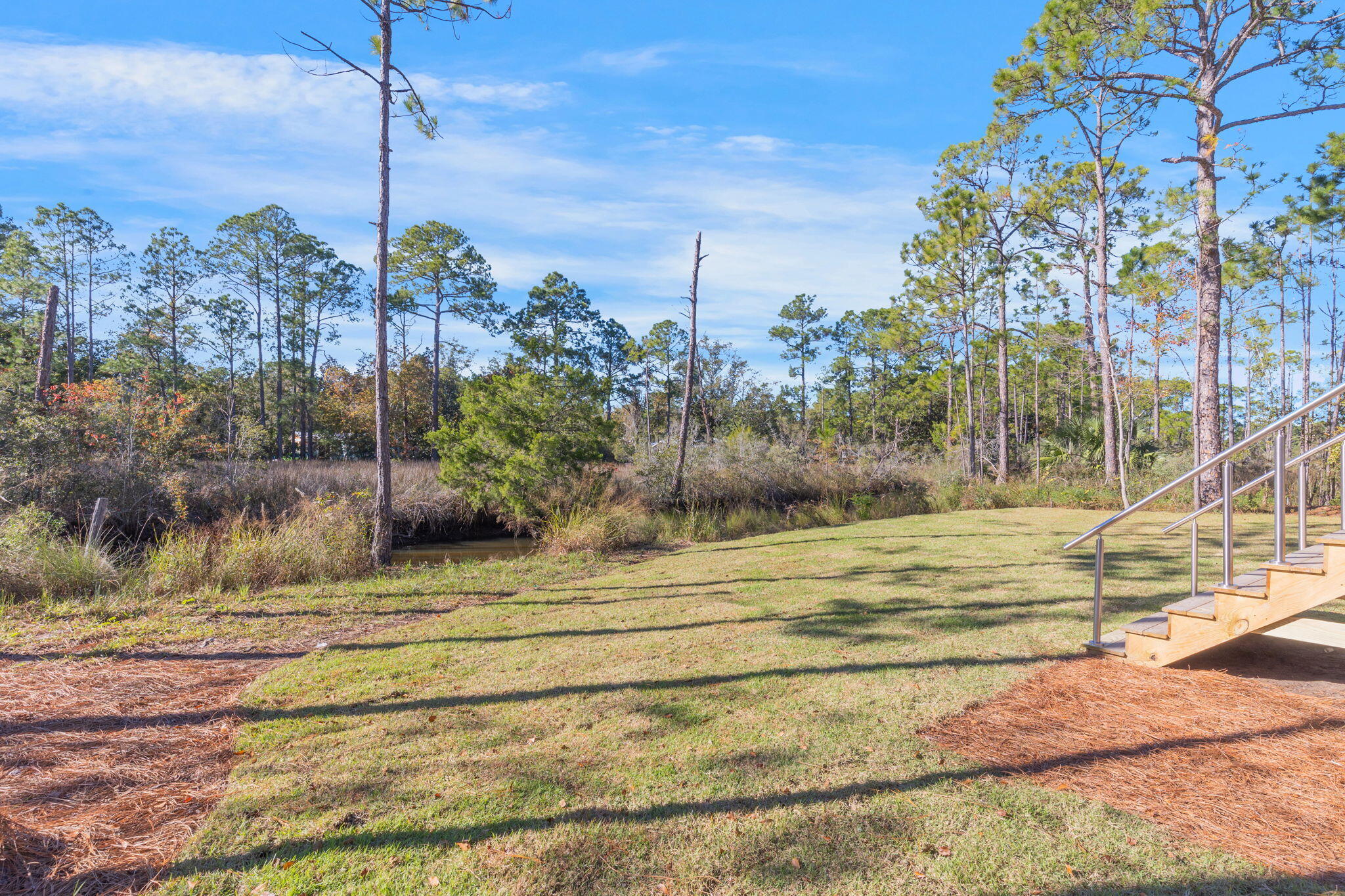 1213 N County Hwy 393