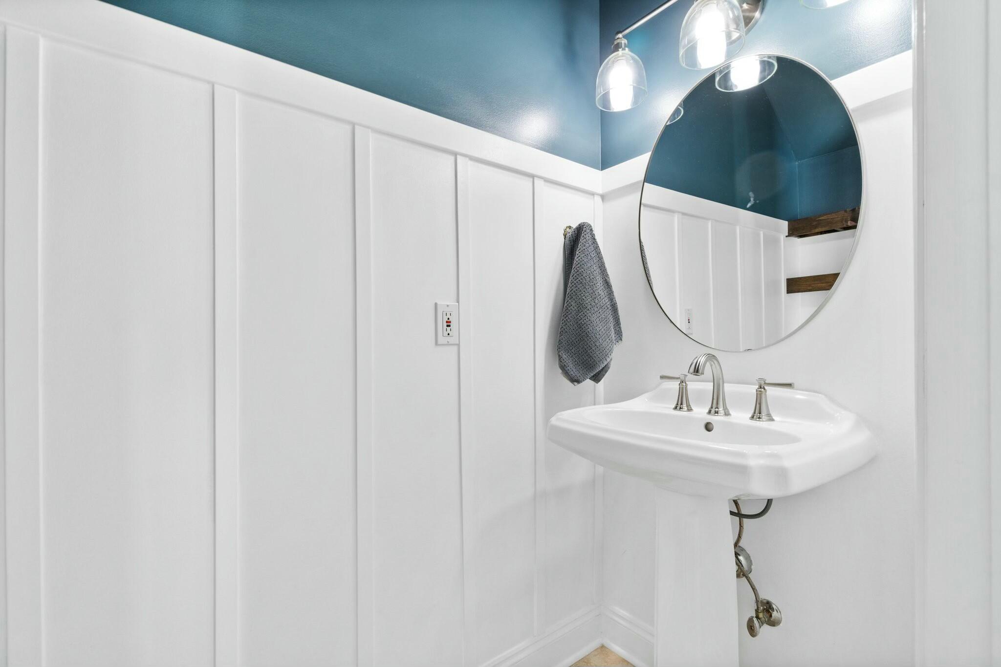 7009 N Lagoon Drive, UNIT 102