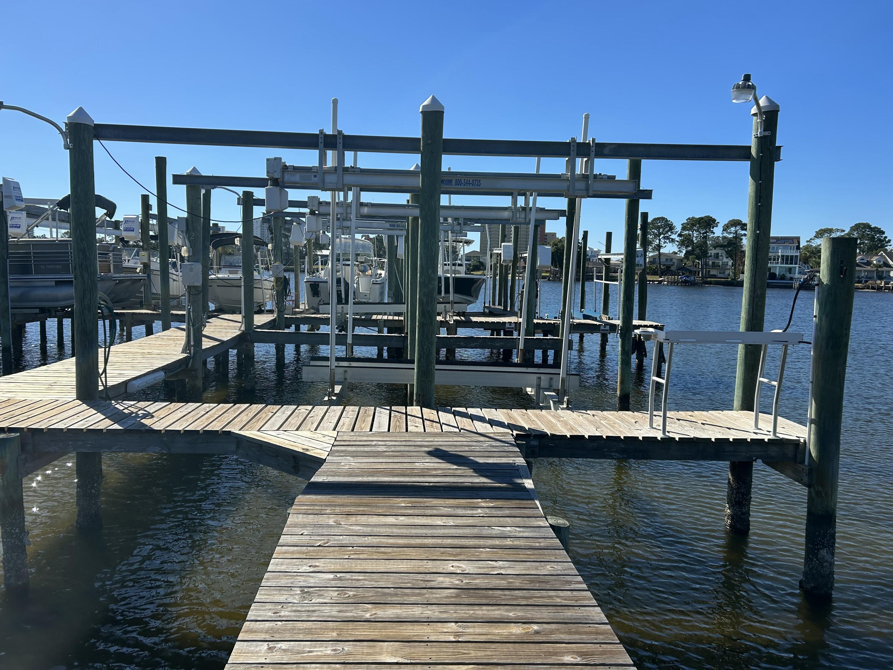 7009 N Lagoon Drive, UNIT 102