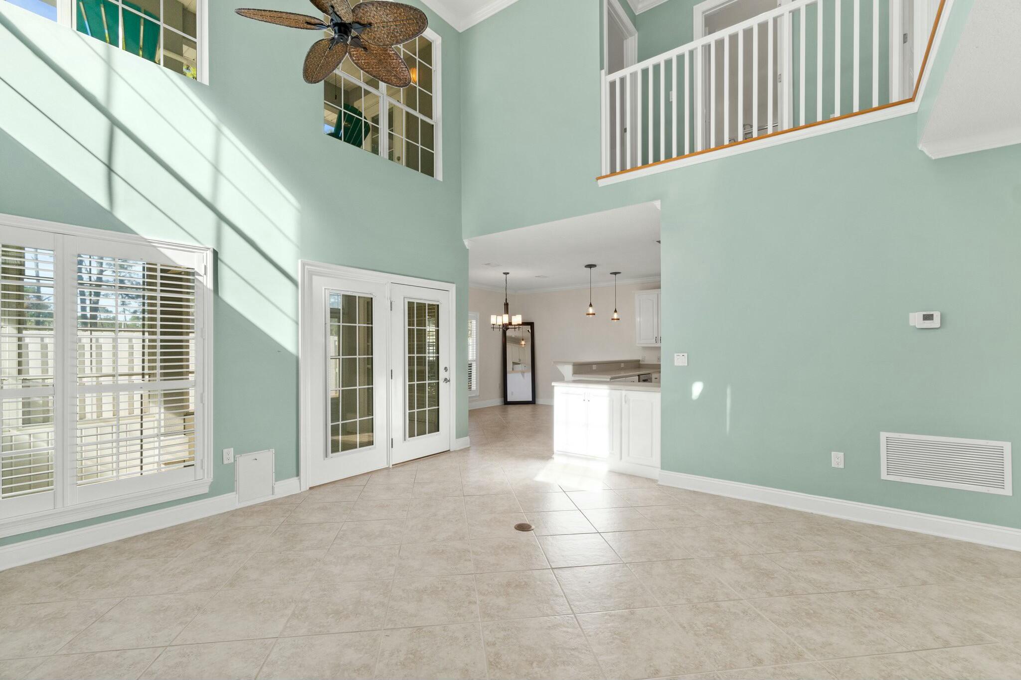 7009 N Lagoon Drive, UNIT 102