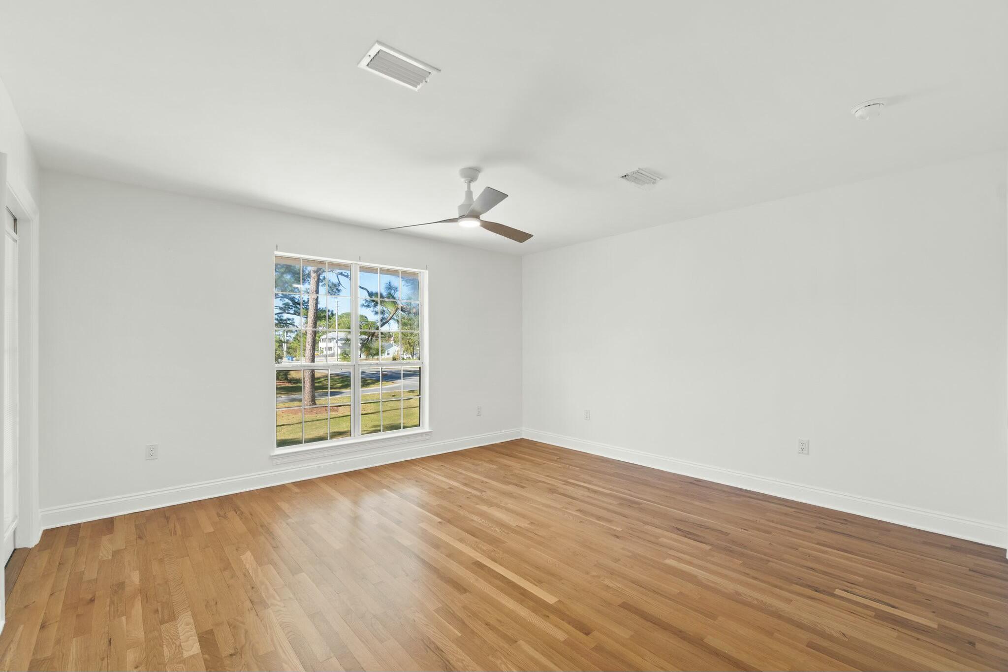 7009 N Lagoon Drive, UNIT 102