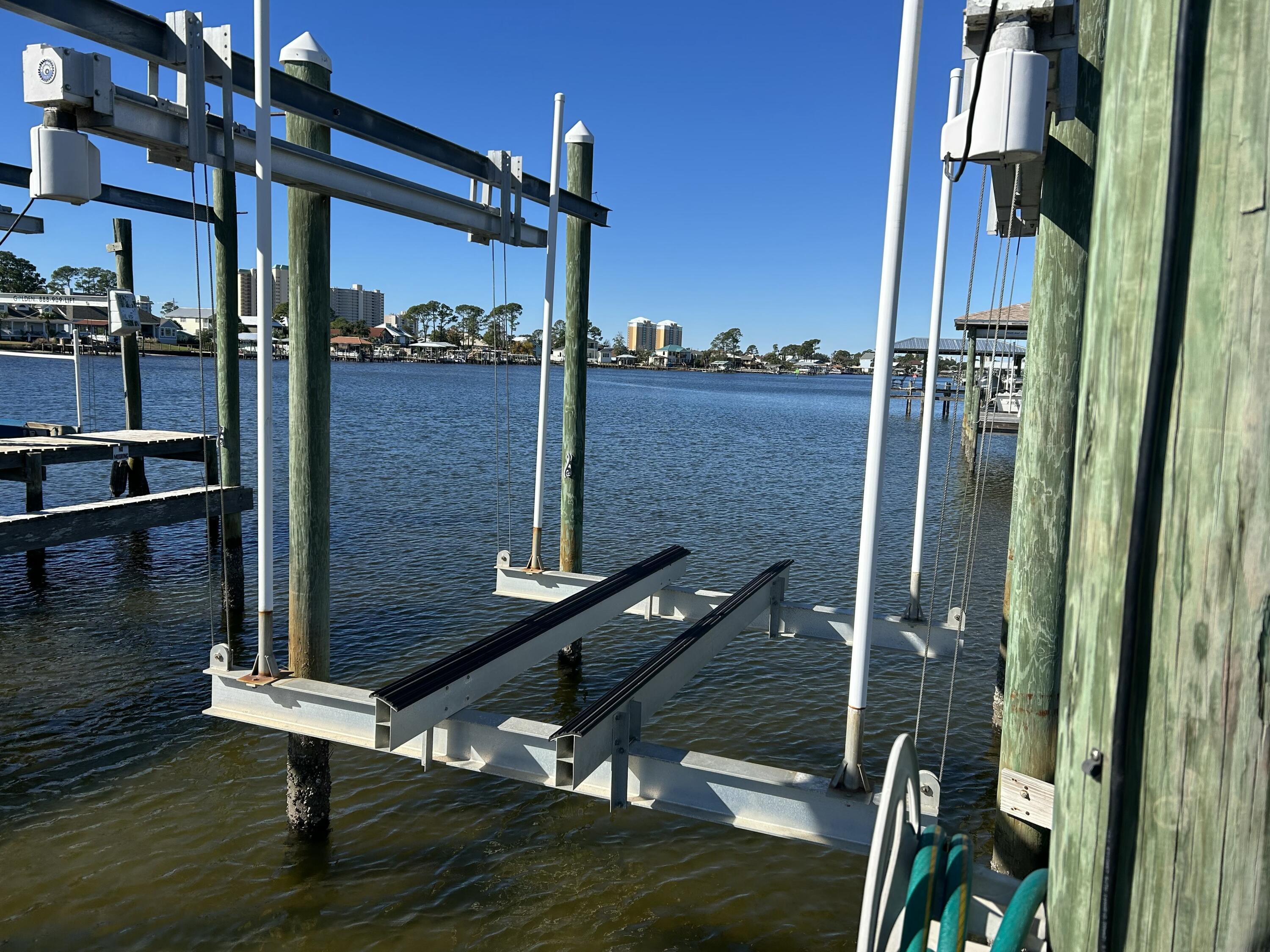 7009 N Lagoon Drive, UNIT 102