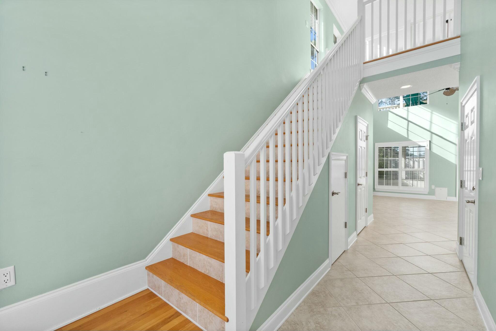 7009 N Lagoon Drive, UNIT 102