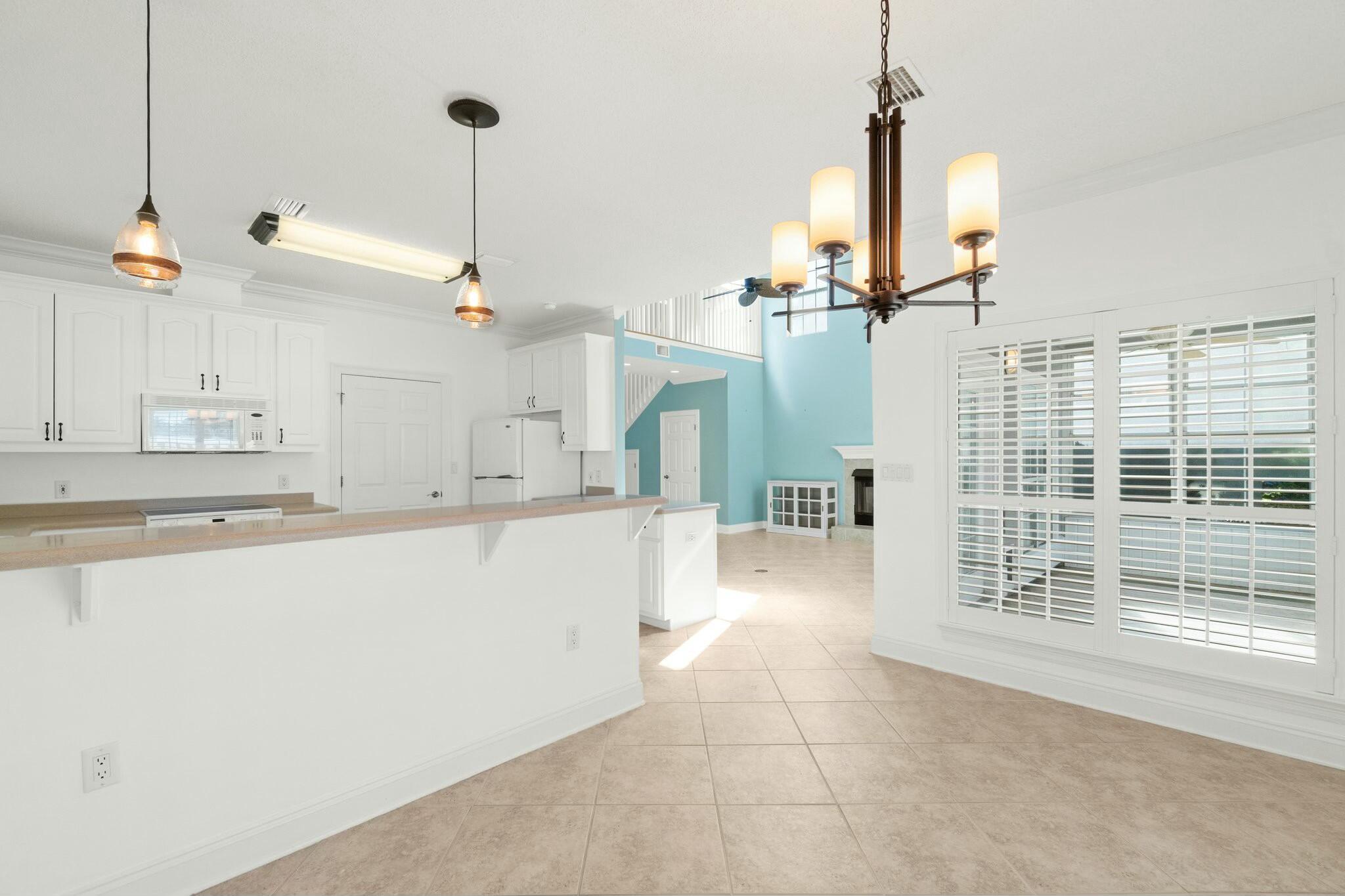 7009 N Lagoon Drive, UNIT 102