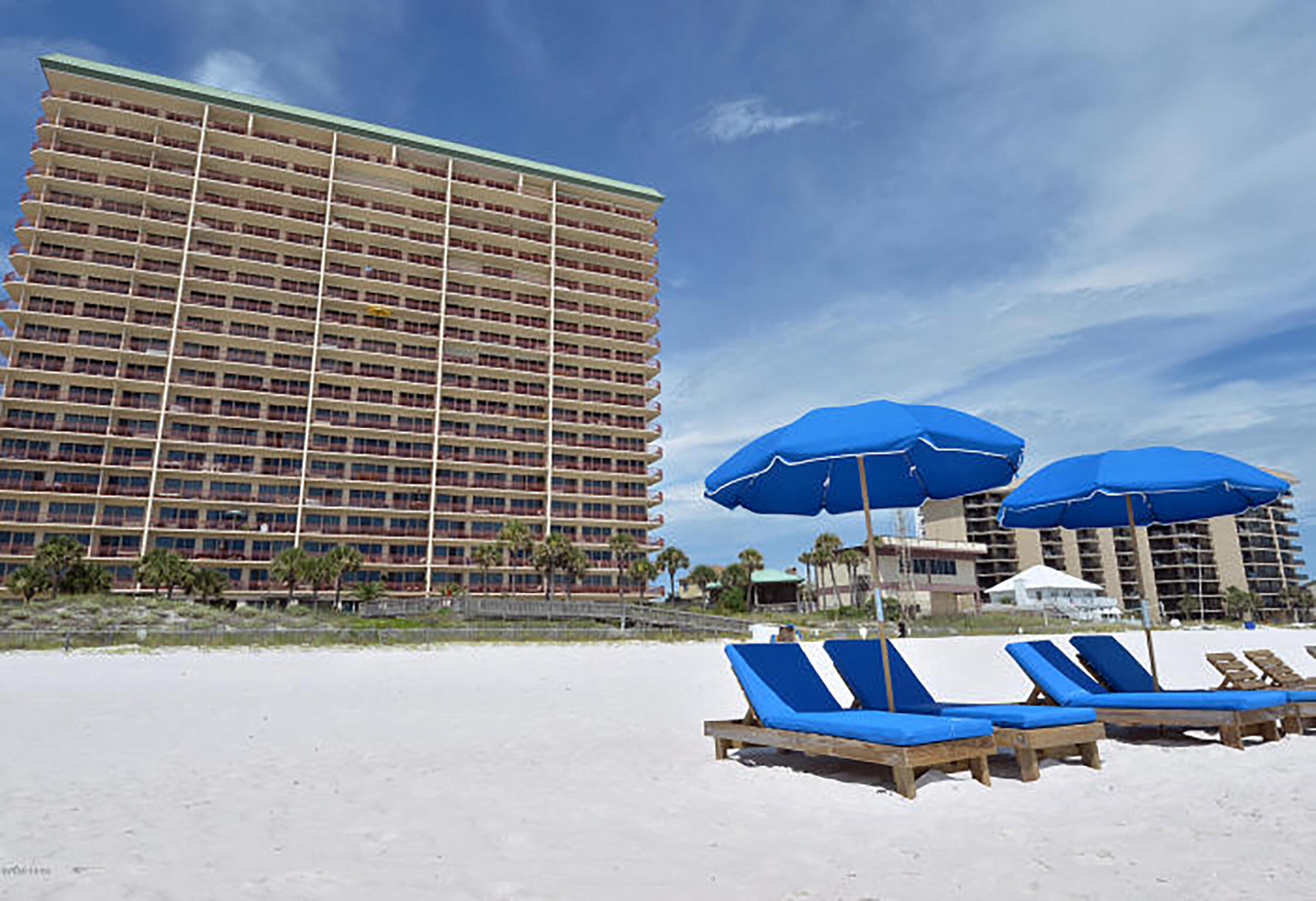 7115 Thomas Drive, UNIT 901