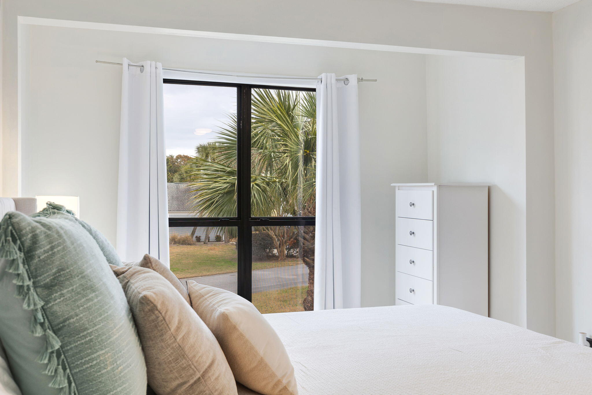 735 Sandpiper Place, 10524