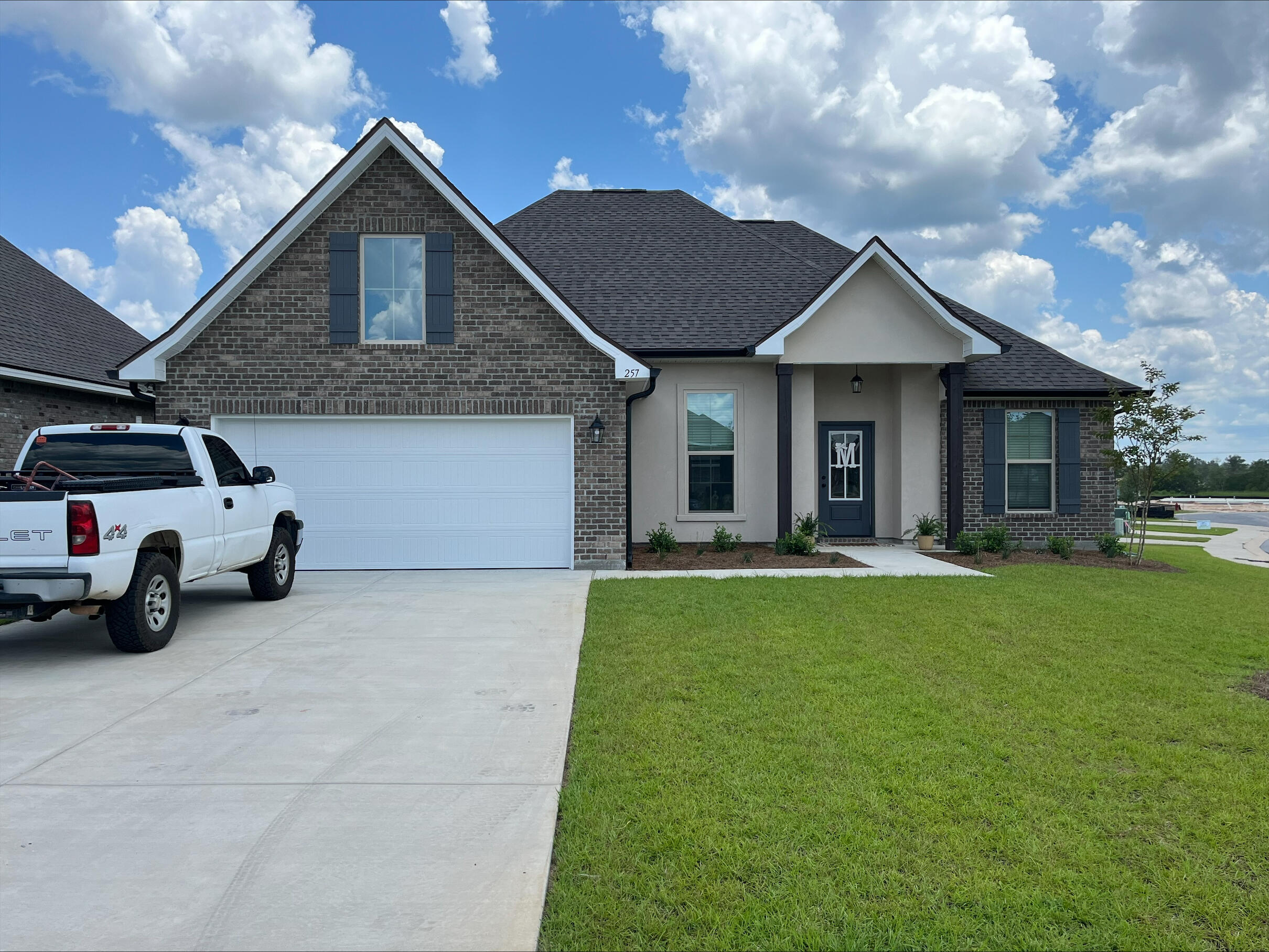 257 Hydrangea Boulevard