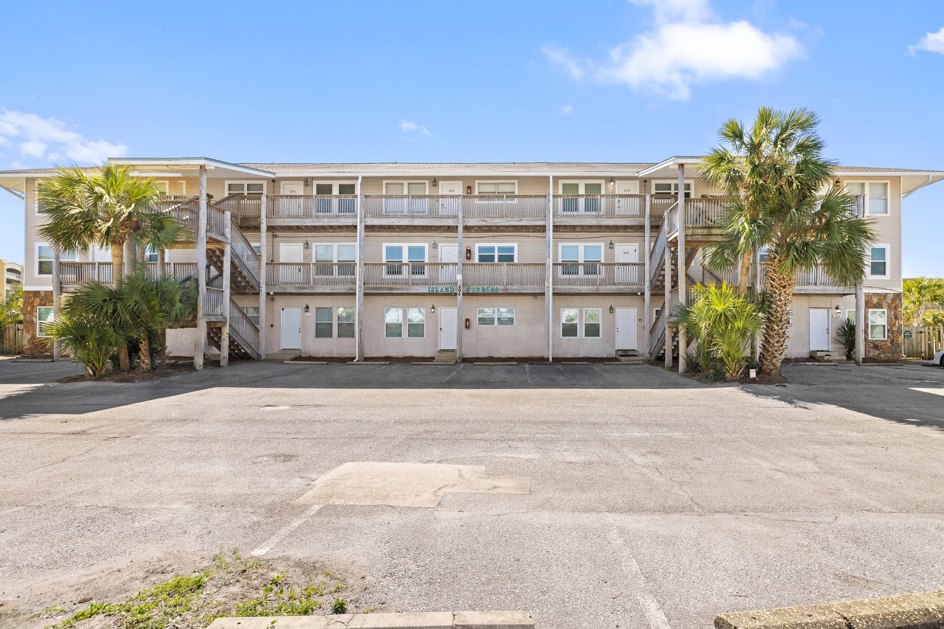 304 Barracuda Avenue, UNIT 205