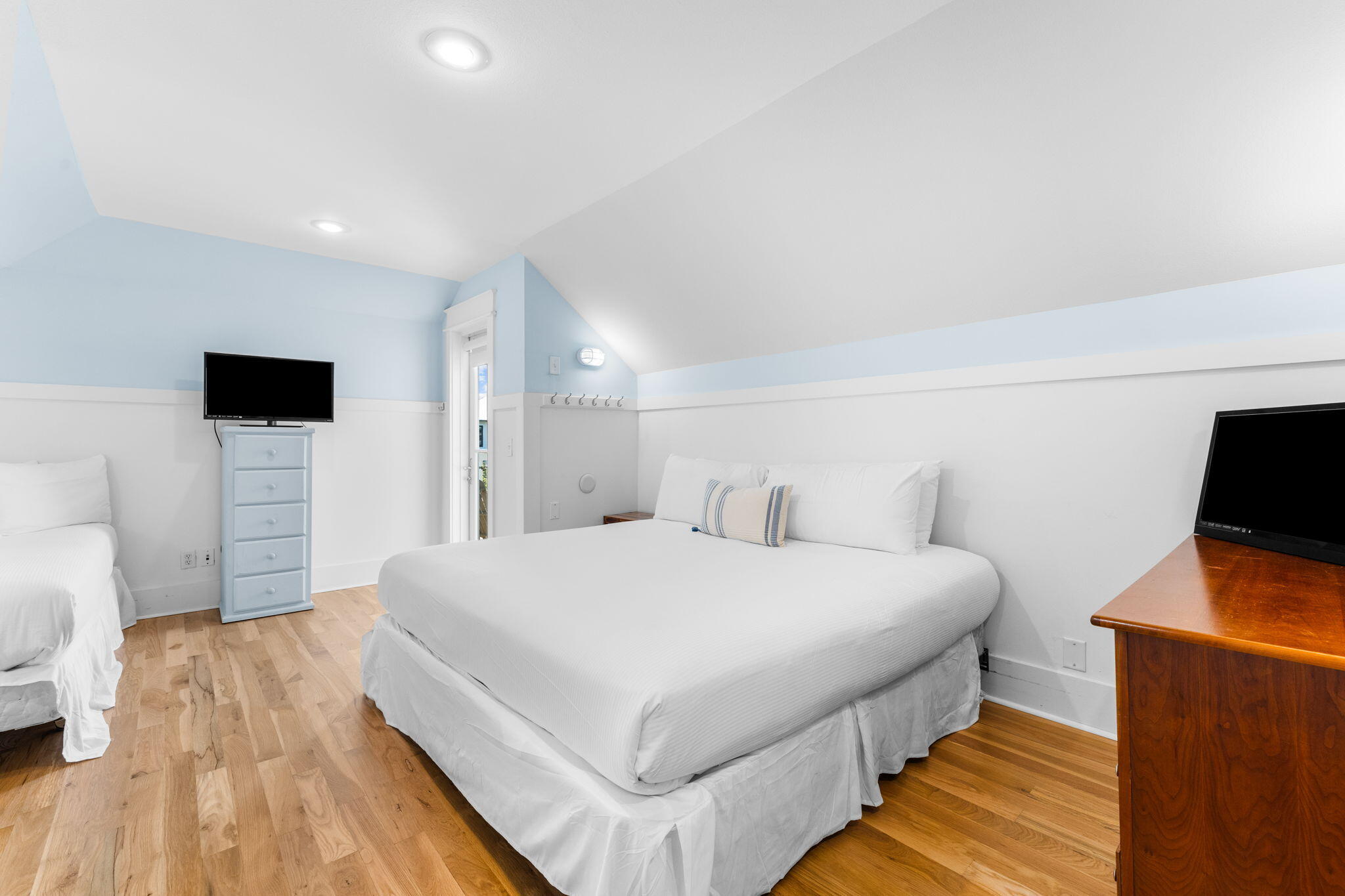 30 Chelsea Loop Road