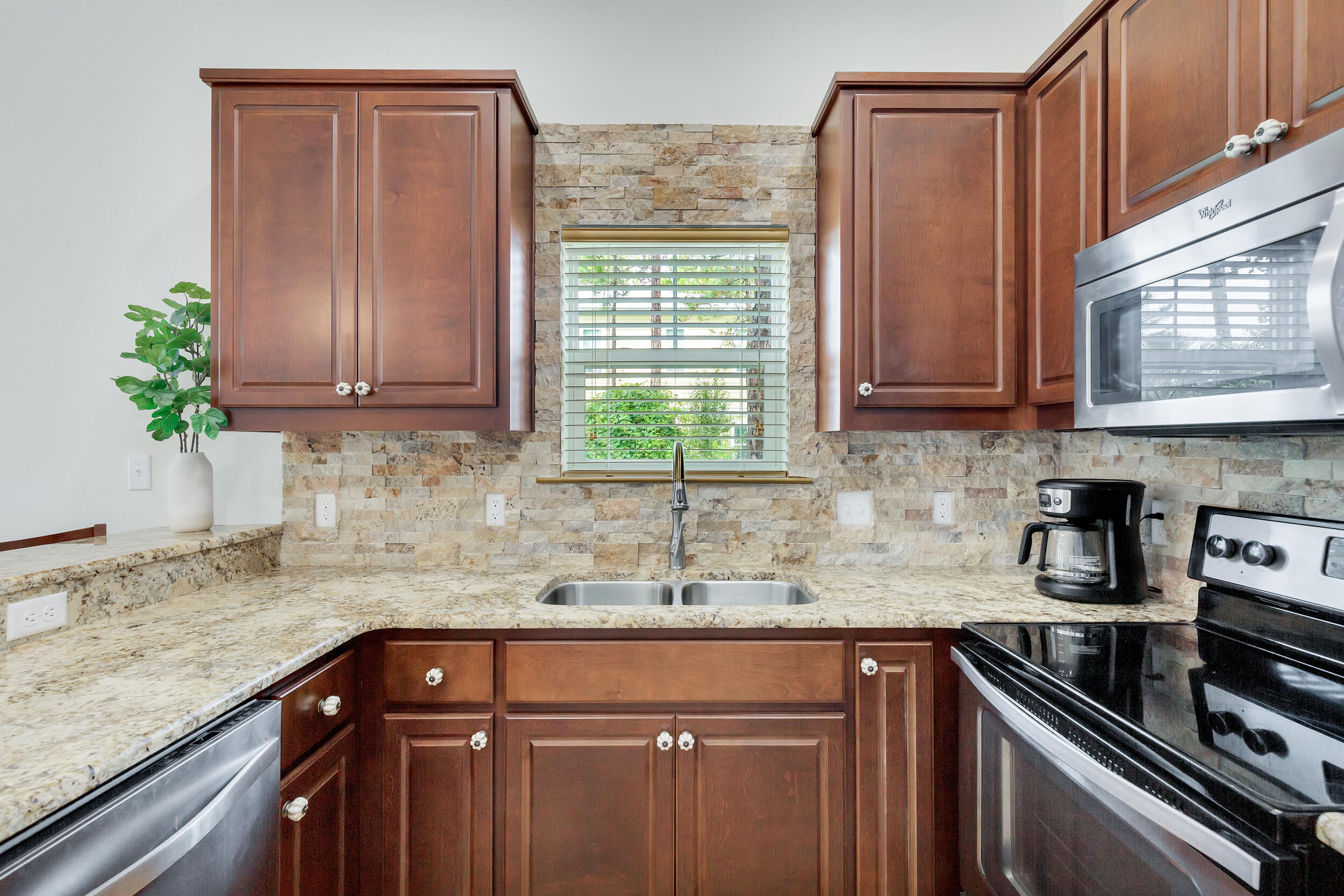 14 Crepe Myrtle Lane