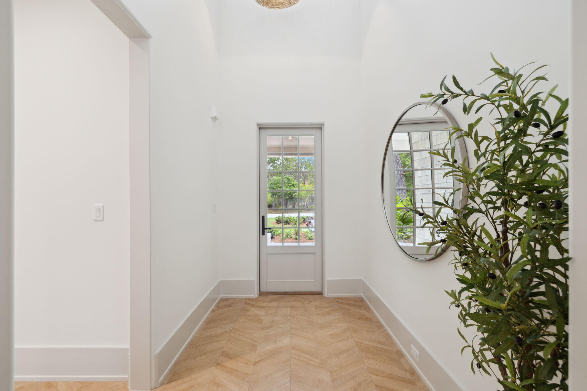 1621 Meadow Lark Way