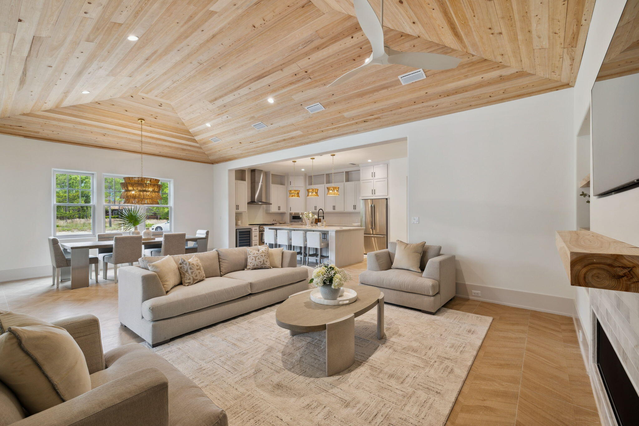 1621 Meadow Lark Way