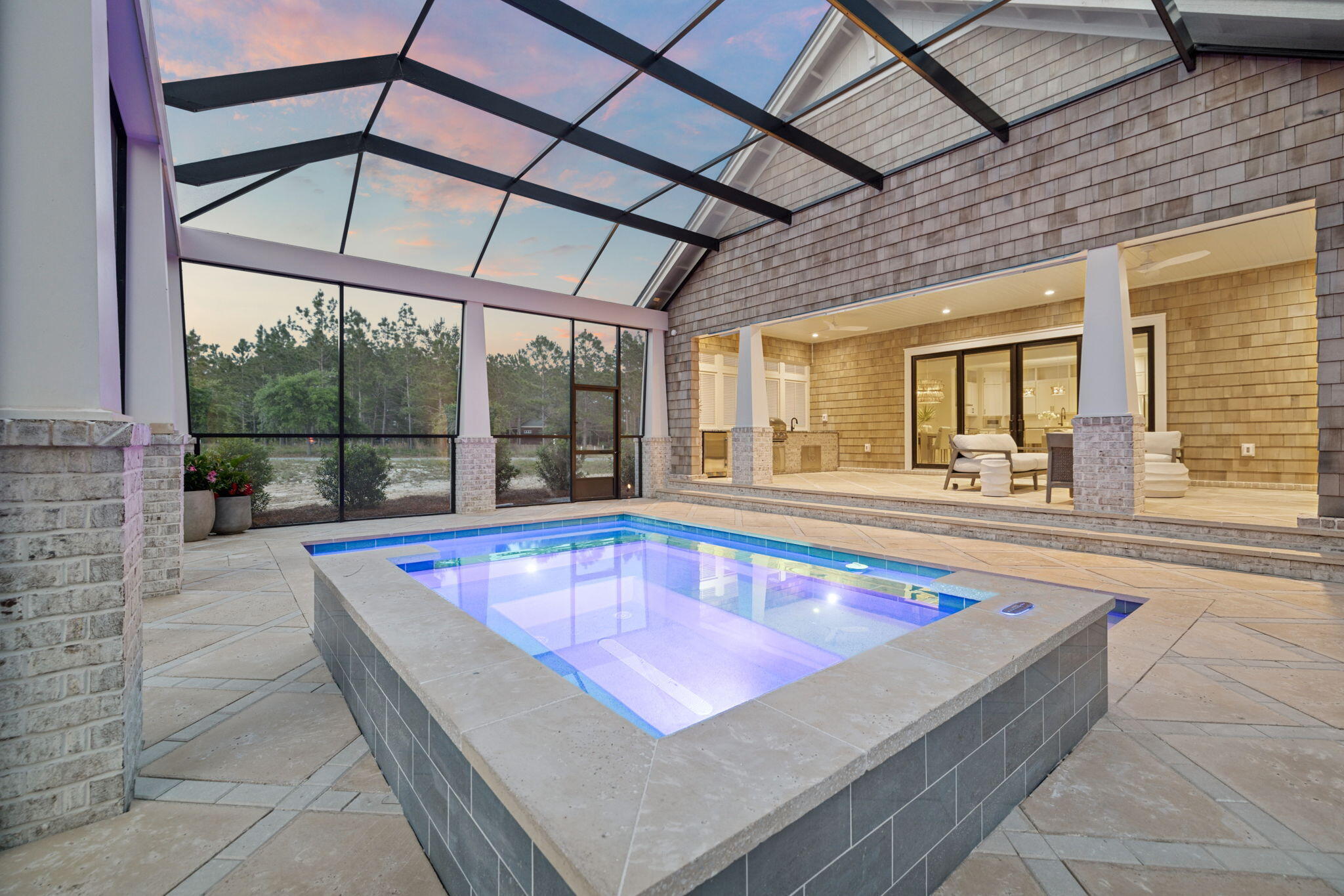 1621 Meadow Lark Way