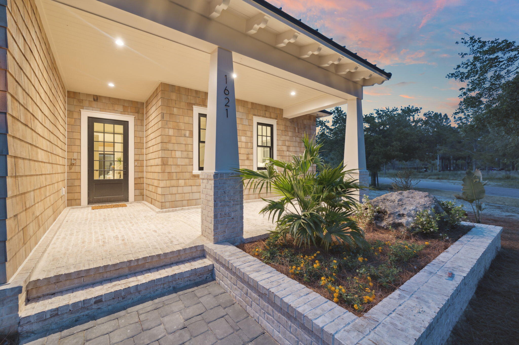 1621 Meadow Lark Way