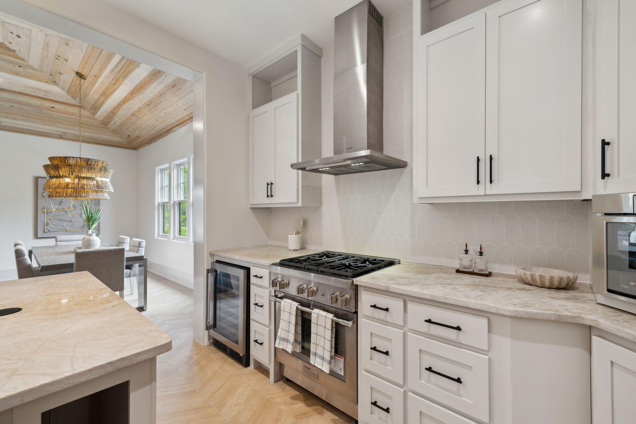 1621 Meadow Lark Way