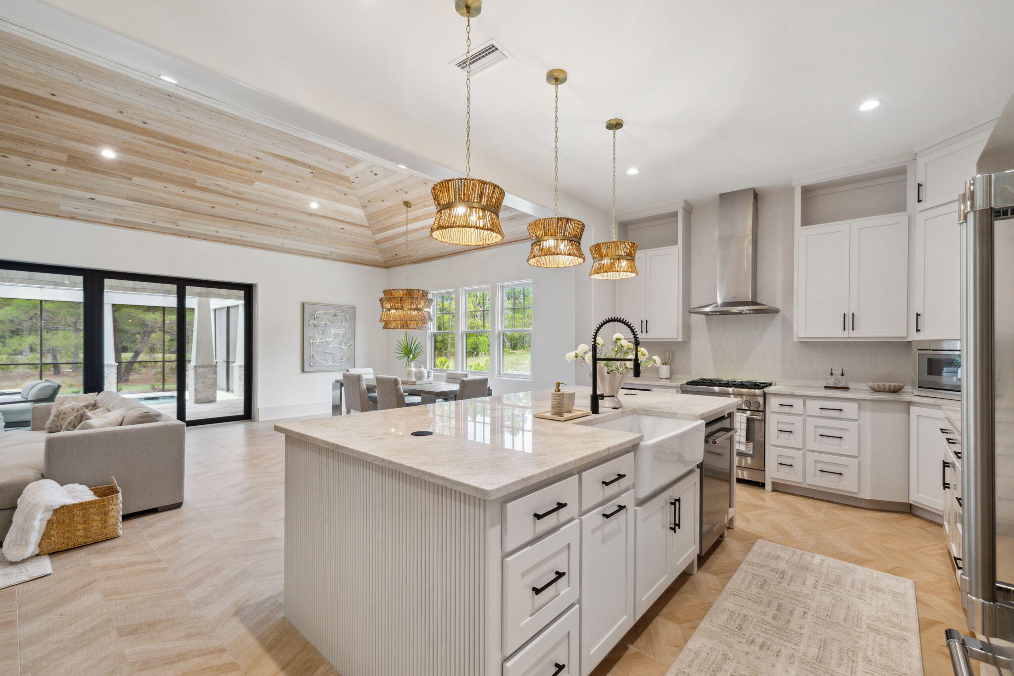 1621 Meadow Lark Way