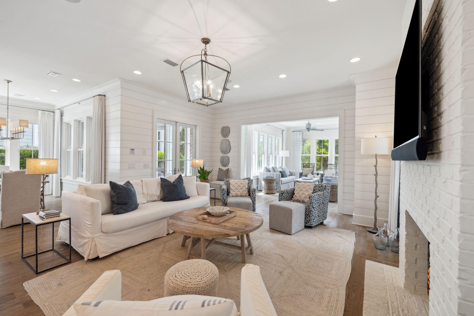 17 Compass Point Way