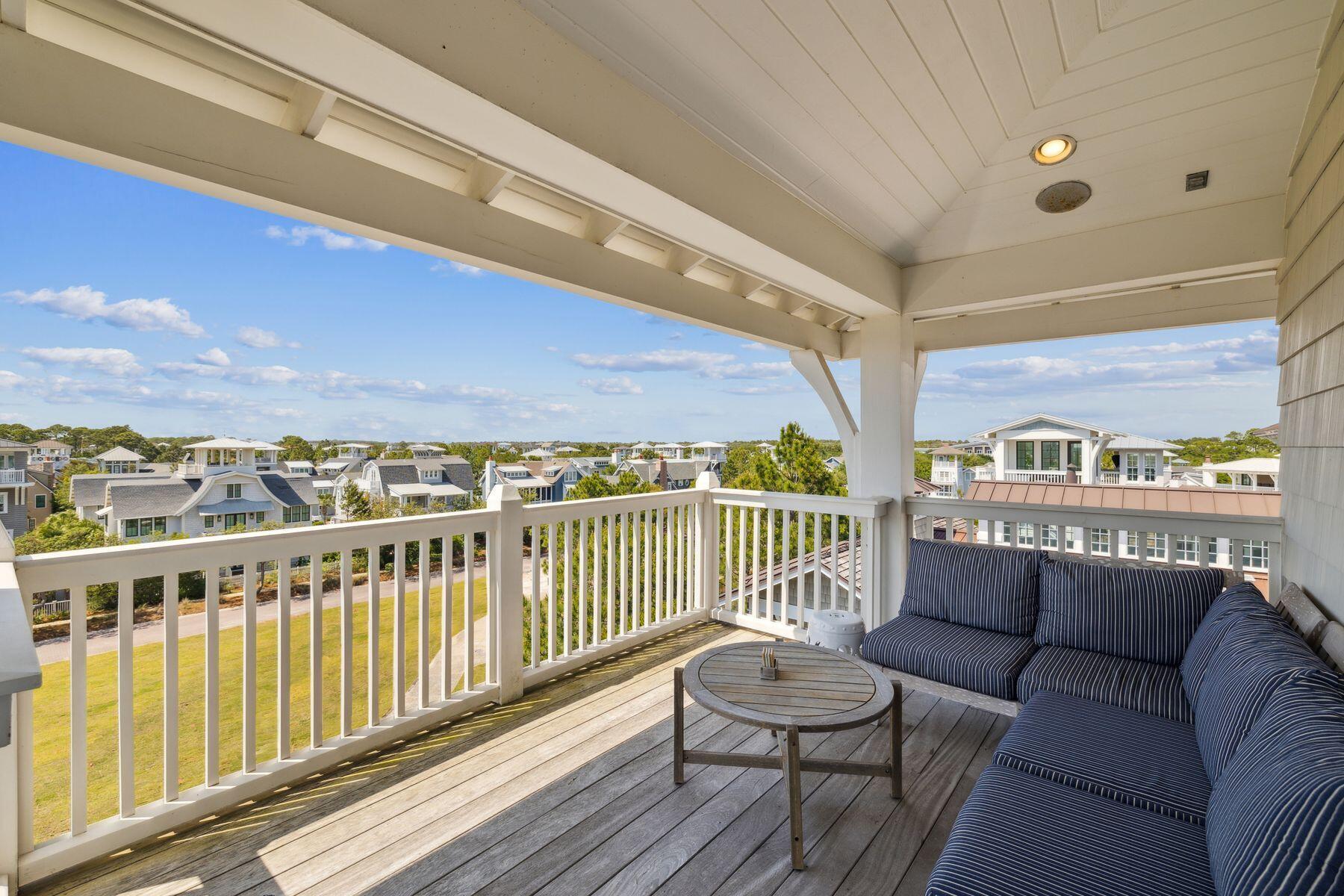 17 Compass Point Way