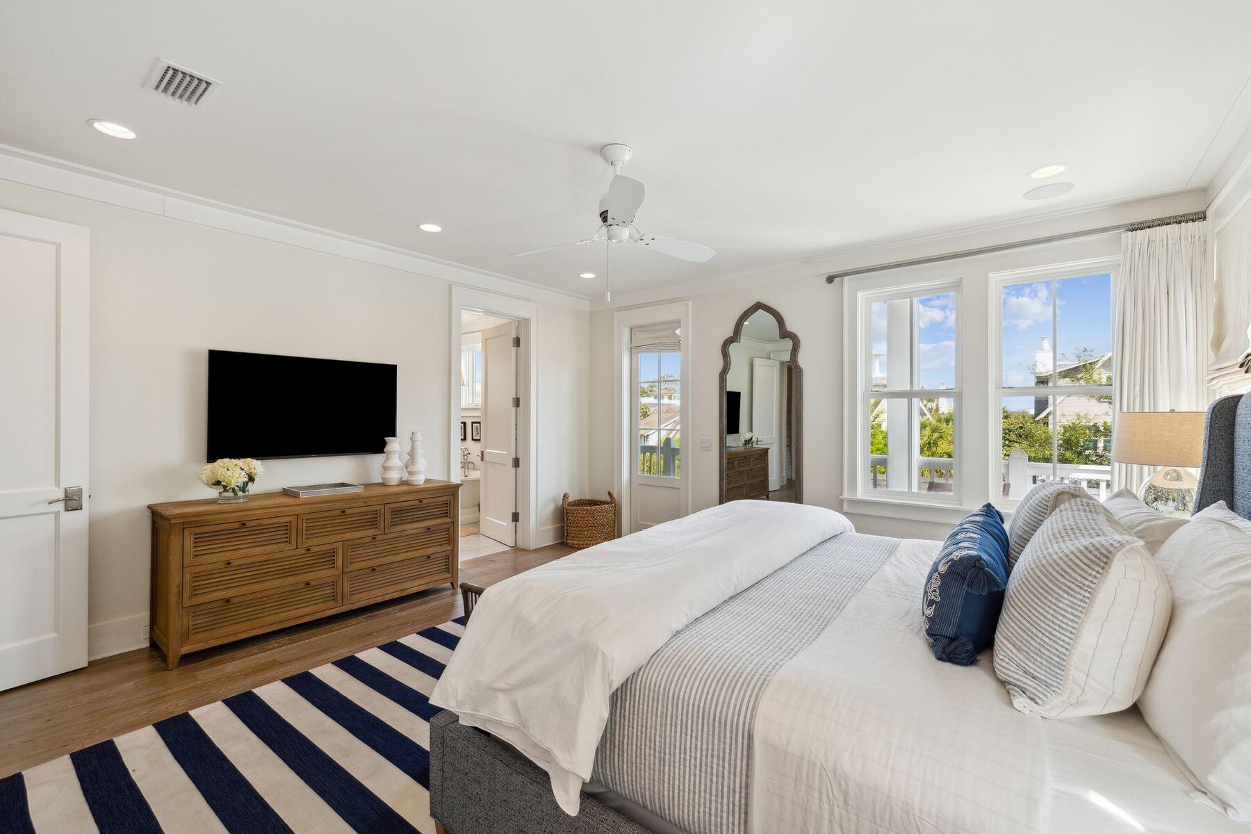 17 Compass Point Way