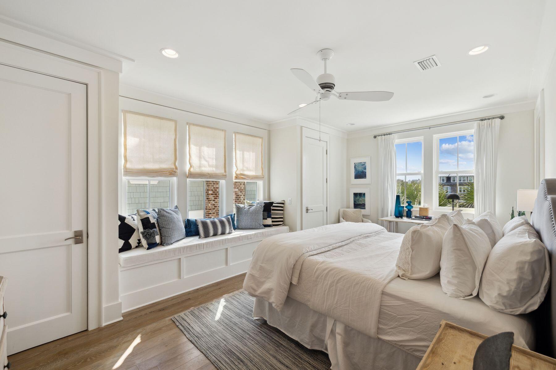 17 Compass Point Way