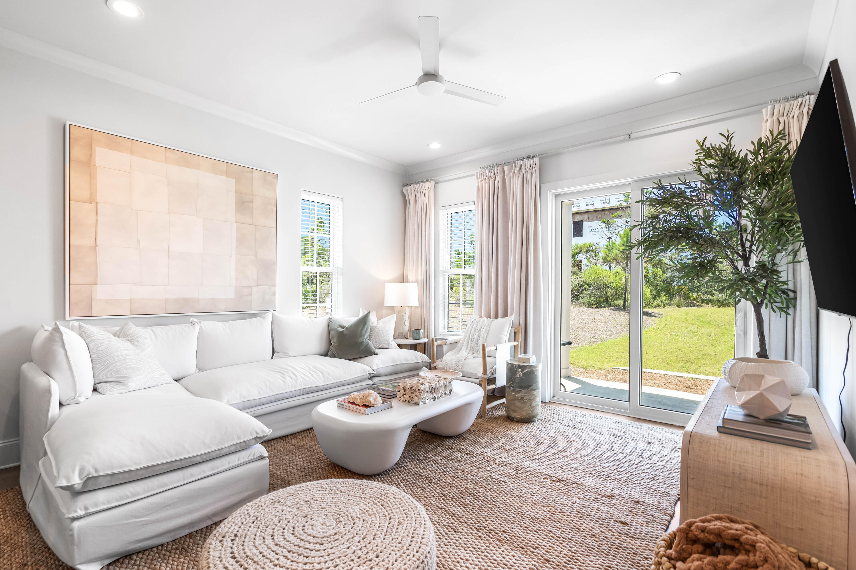 70 Martha S Lane, # 2-101