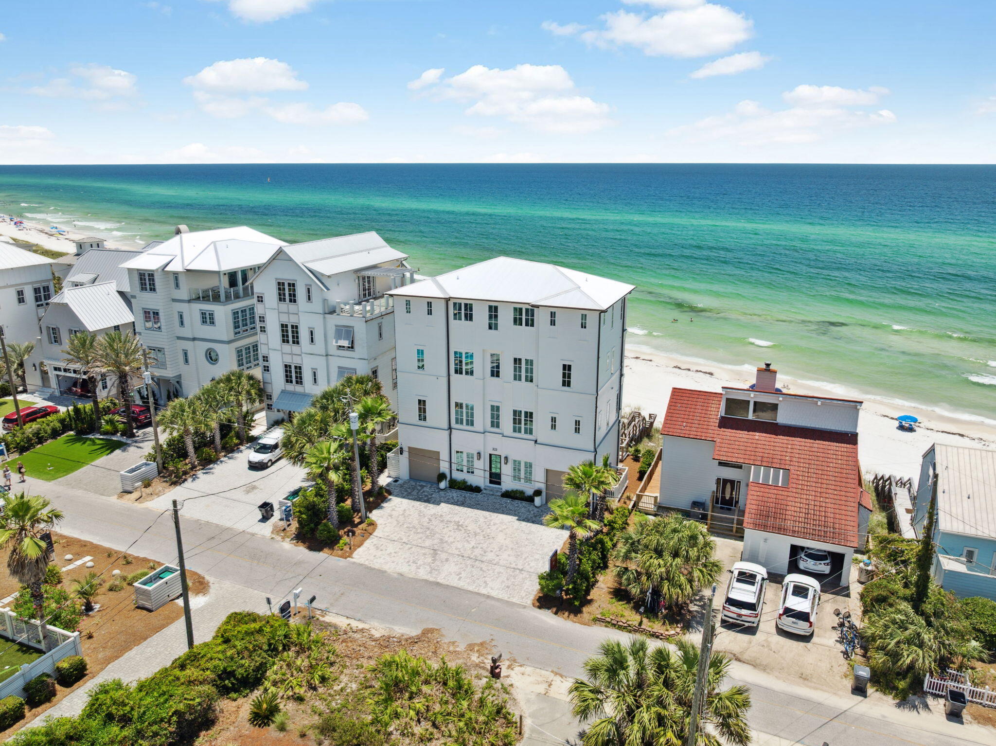 323 Pompano Street