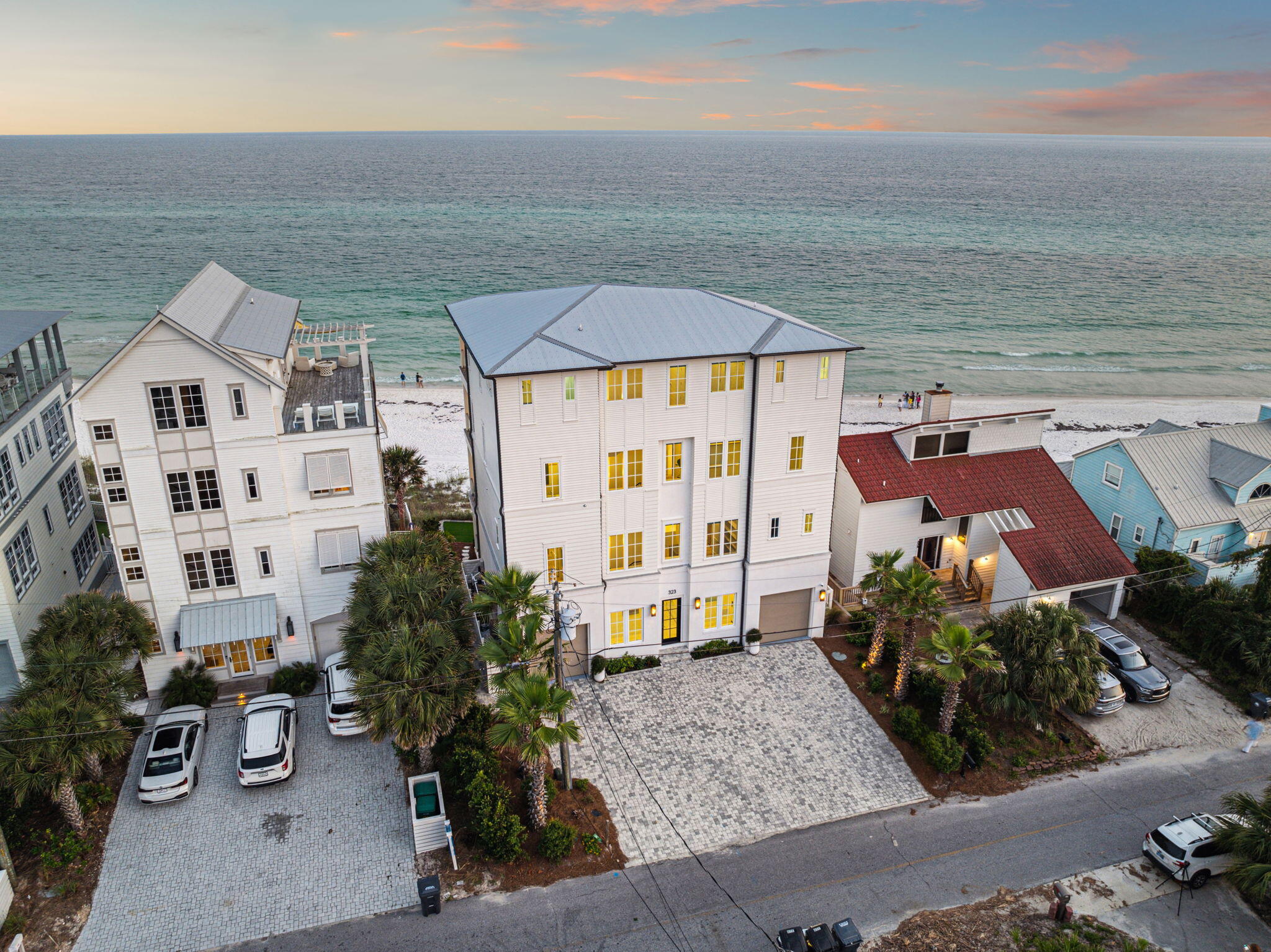 323 Pompano Street