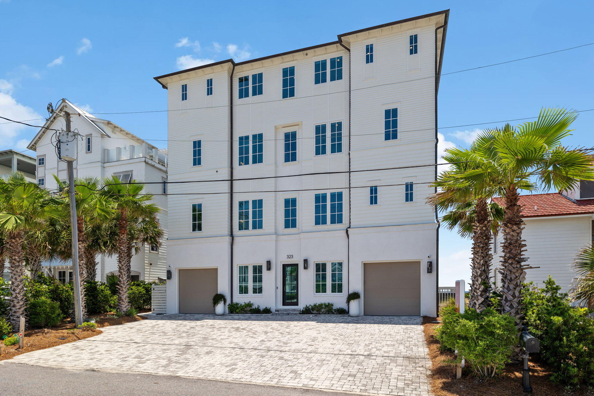 323 Pompano Street