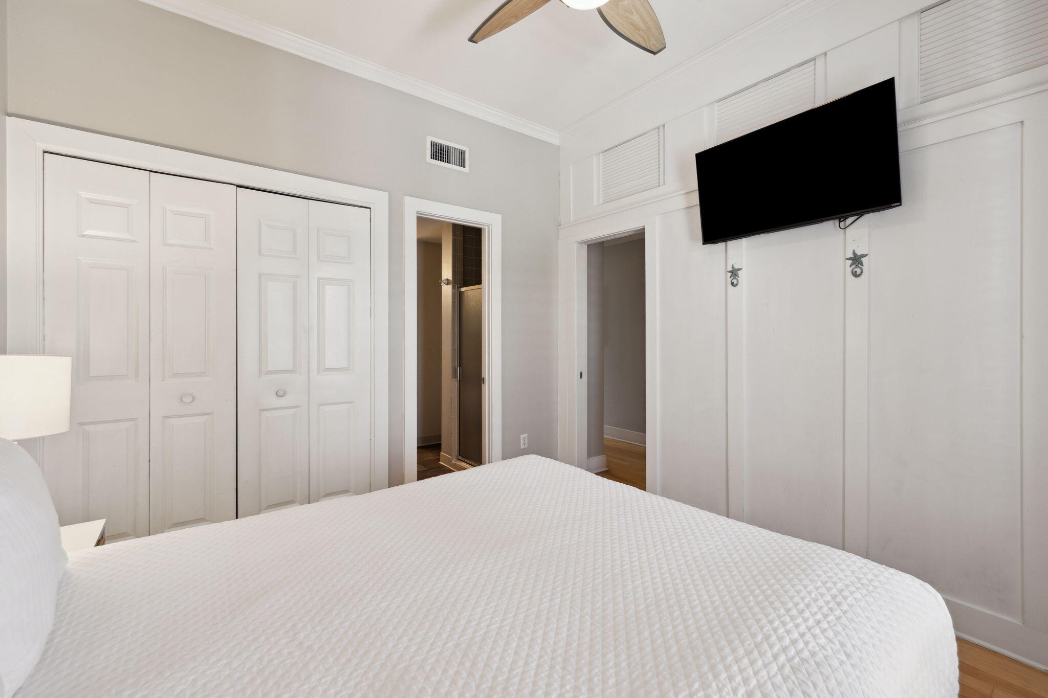 95 Laura Hamilton Boulevard, UNIT 210